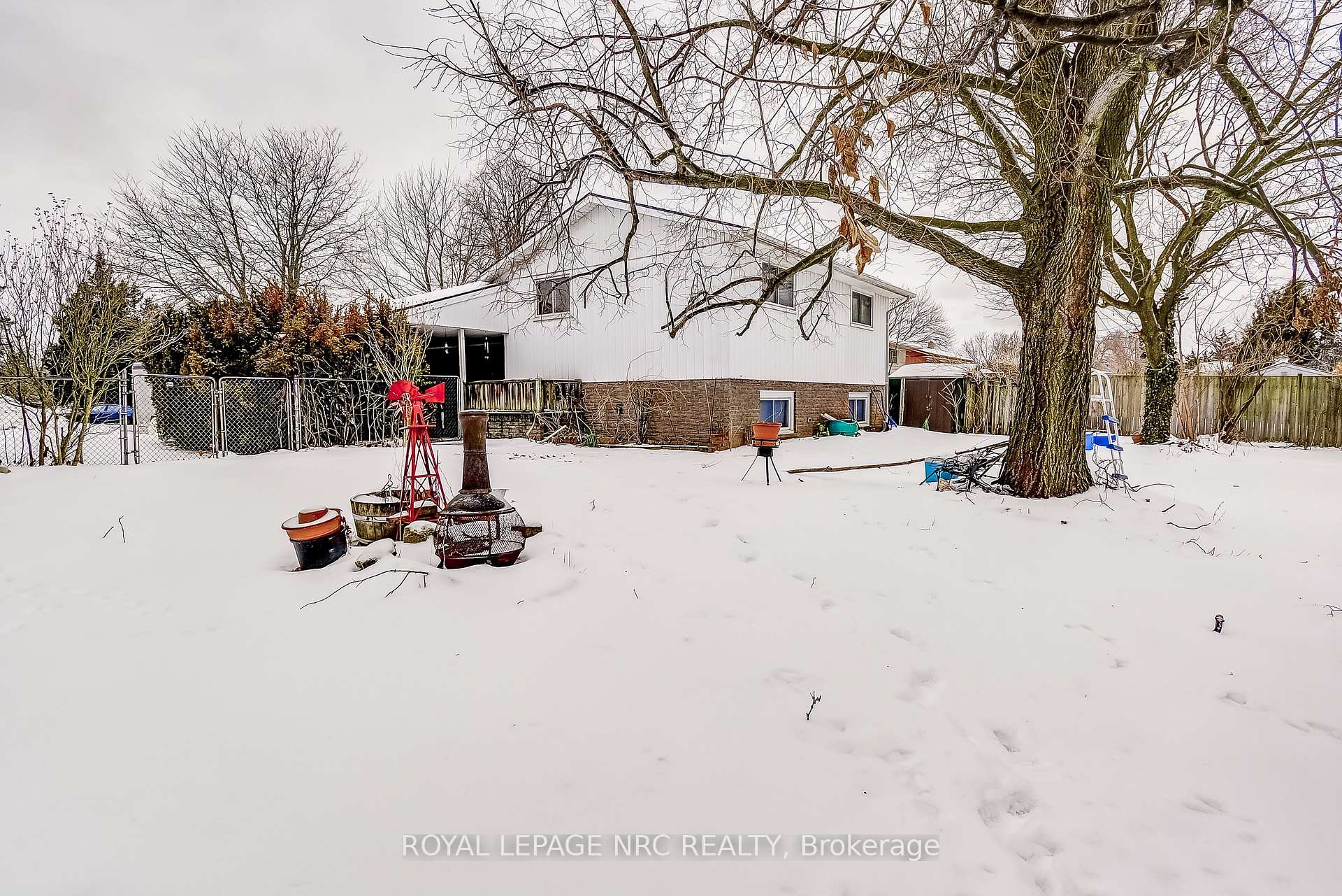 Photo 31 of 18 Lamont Drive, Welland, N. Welland — HOMEH