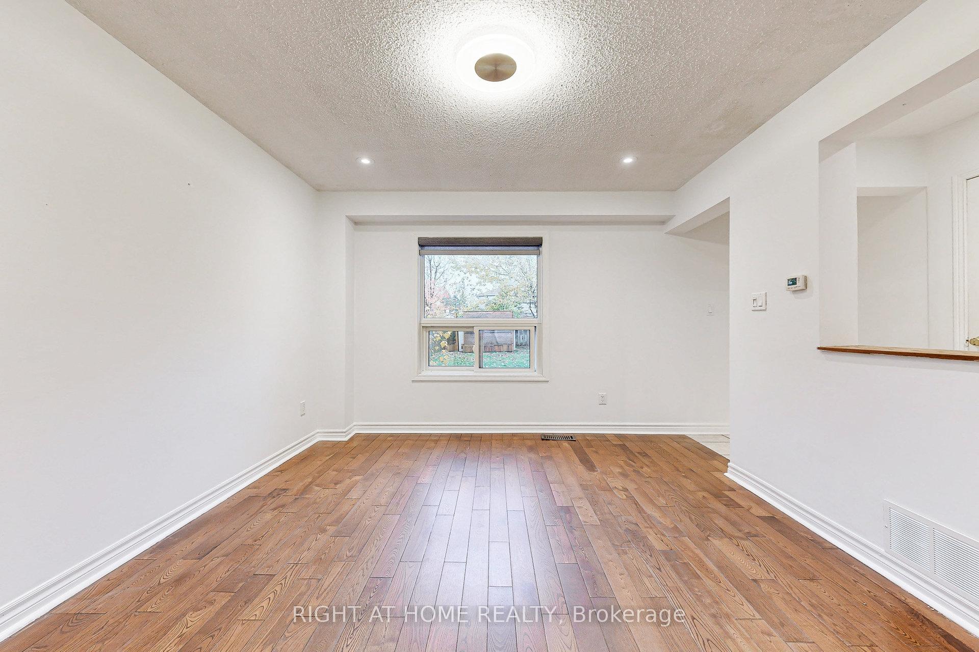 Photo 9 of 91 O'shaughnessy Crescent, Barrie, Holly — HOMEH