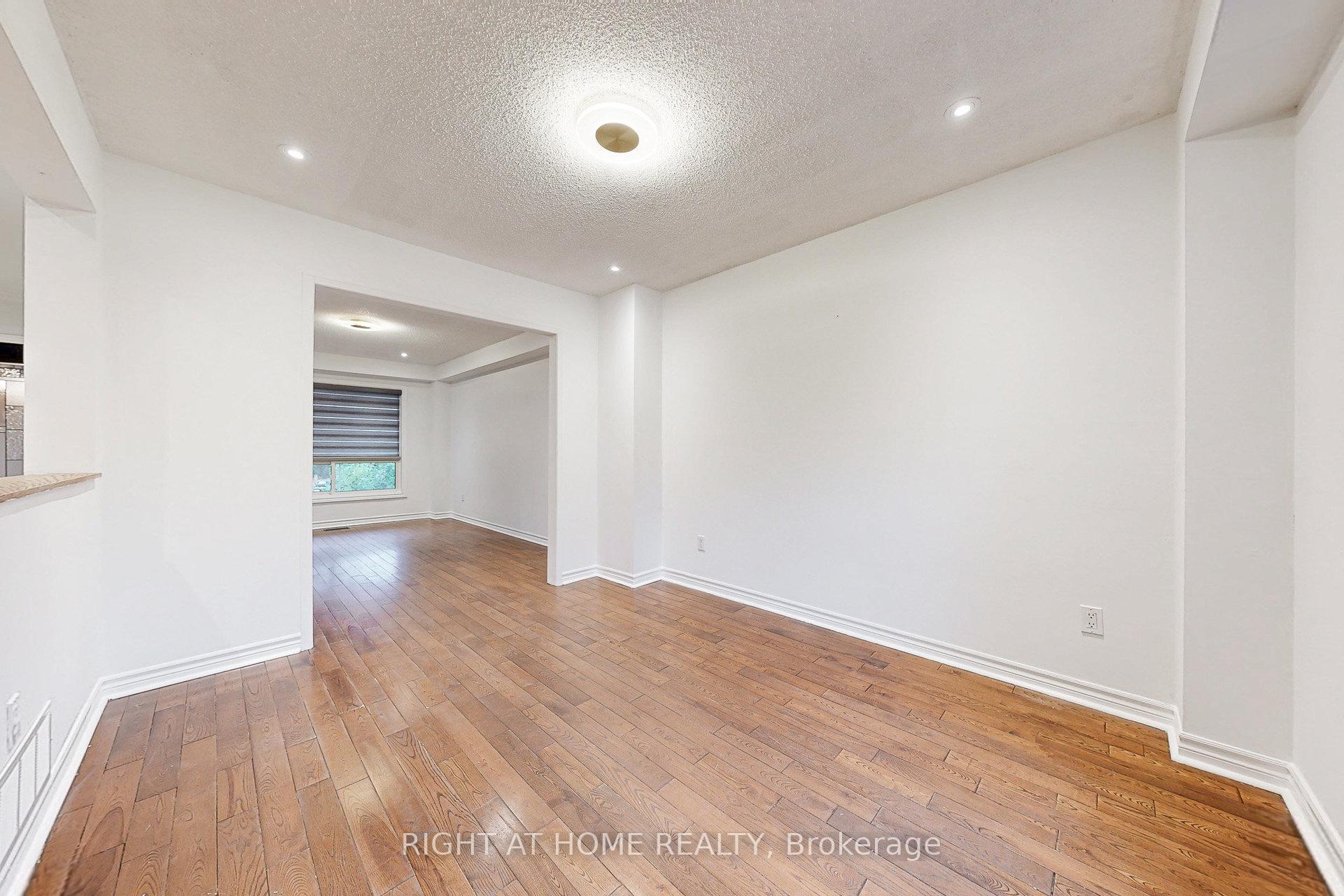 Photo 16 of 91 O'shaughnessy Crescent, Barrie, Holly — HOMEH