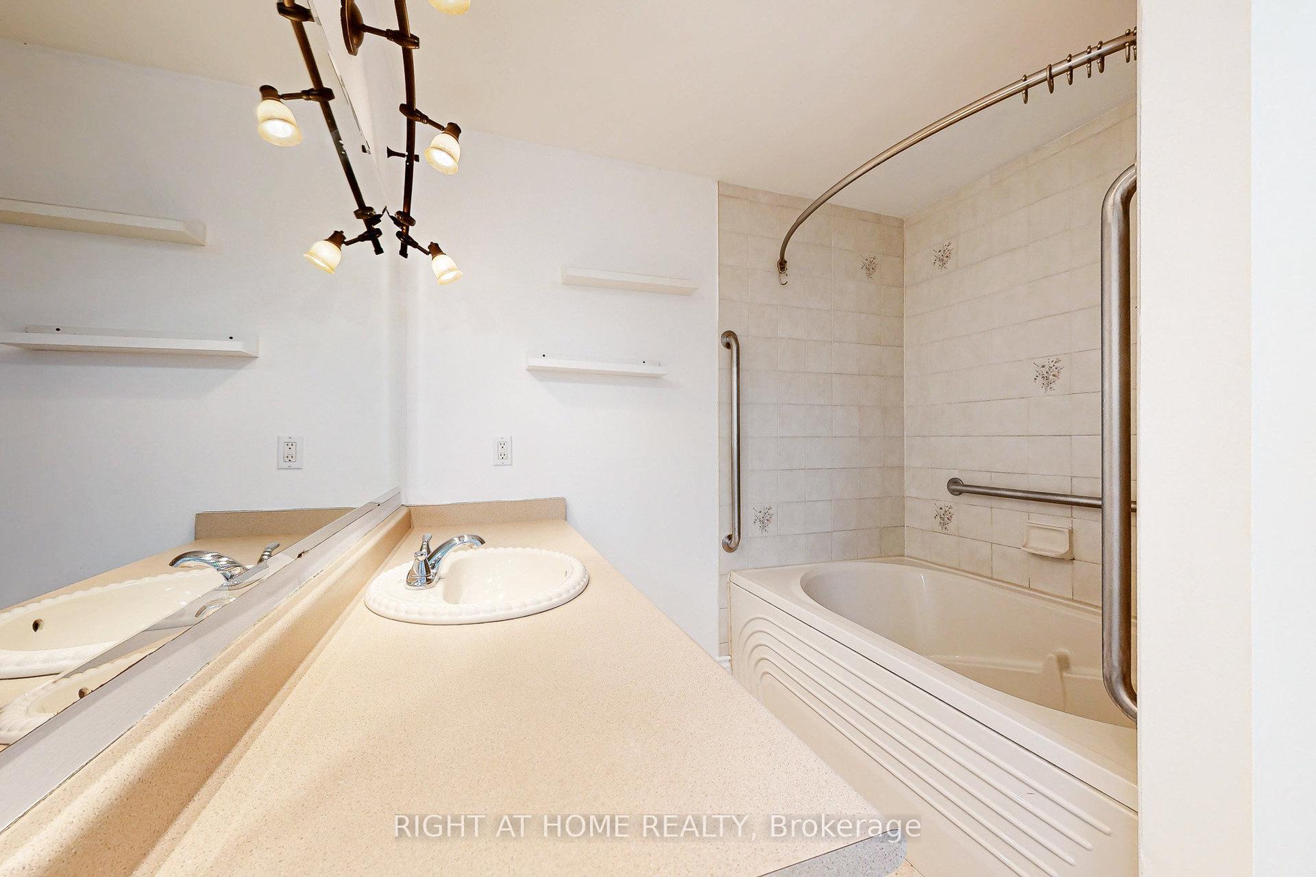 Photo 25 of 91 O'shaughnessy Crescent, Barrie, Holly — HOMEH