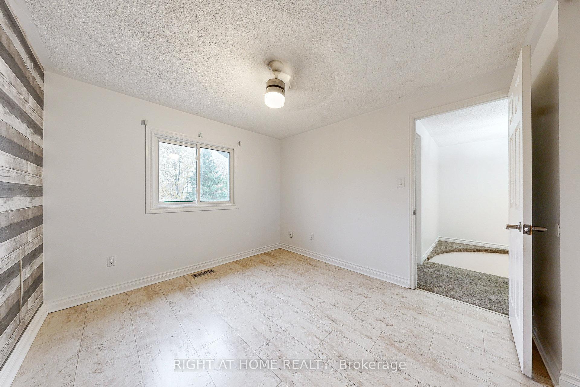 Photo 30 of 91 O'shaughnessy Crescent, Barrie, Holly — HOMEH