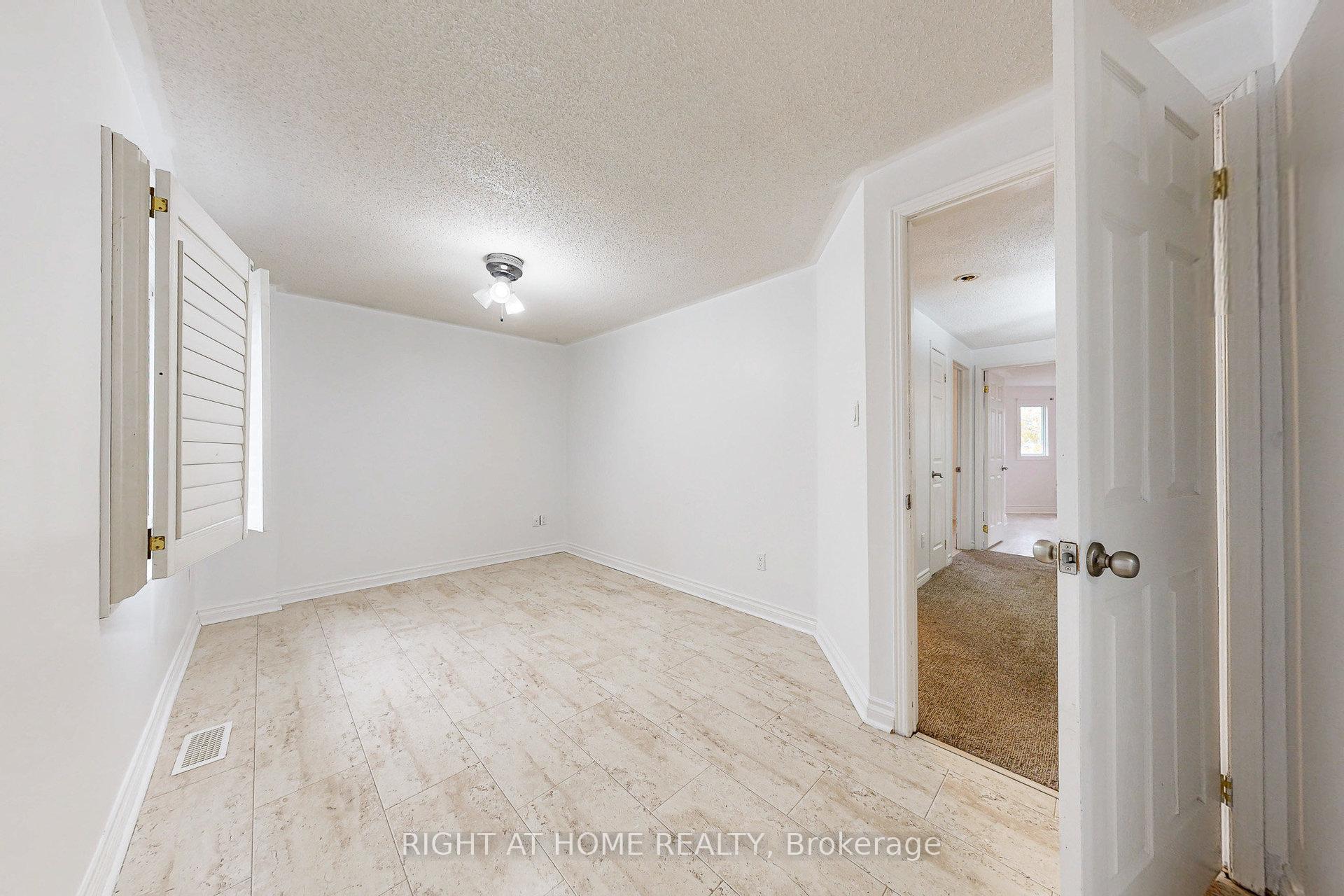 Photo 31 of 91 O'shaughnessy Crescent, Barrie, Holly — HOMEH