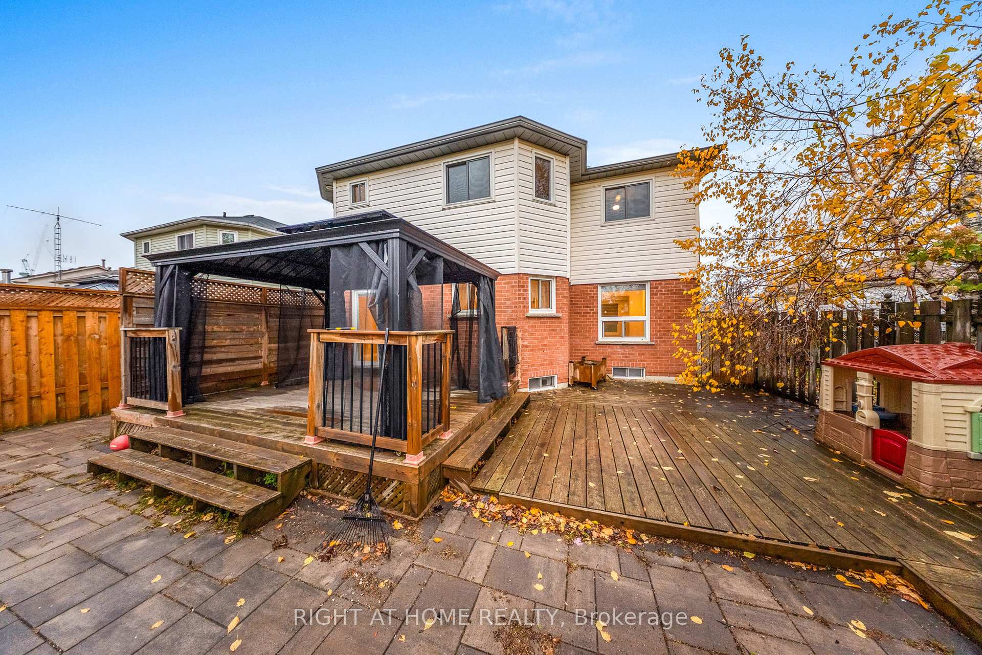 Photo 44 of 91 O'shaughnessy Crescent, Barrie, Holly — HOMEH
