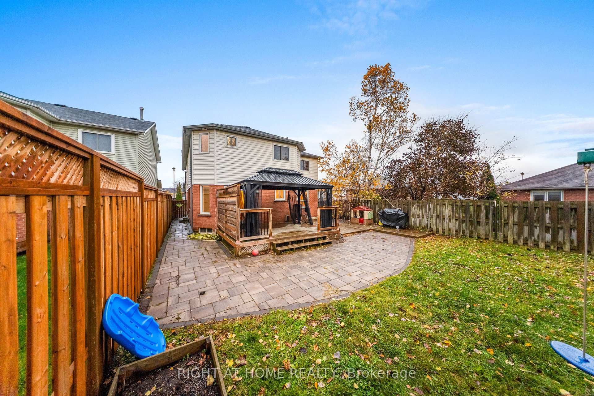 Photo 41 of 91 O'shaughnessy Crescent, Barrie, Holly — HOMEH