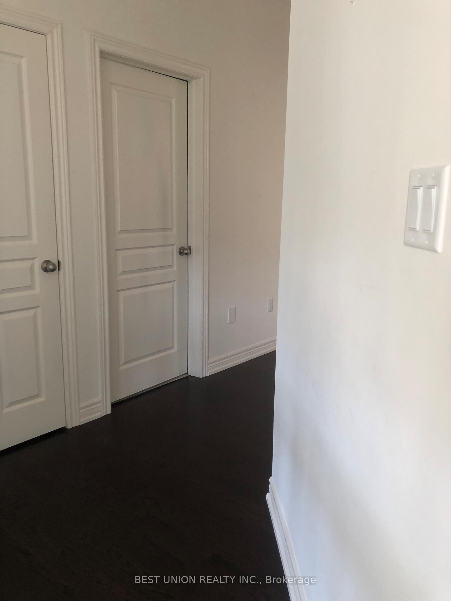 Photo 12 of 21 Beaconsfield Drive, Vaughan, Kleinburg — HOMEH