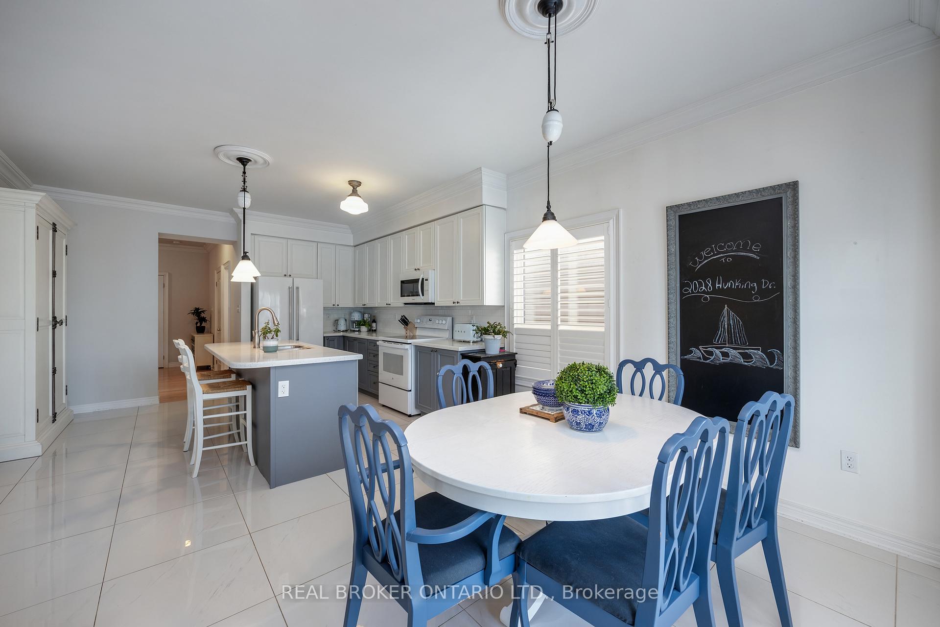 Photo 8 of 2028 Hunking Drive, Oshawa, Taunton — HOMEH