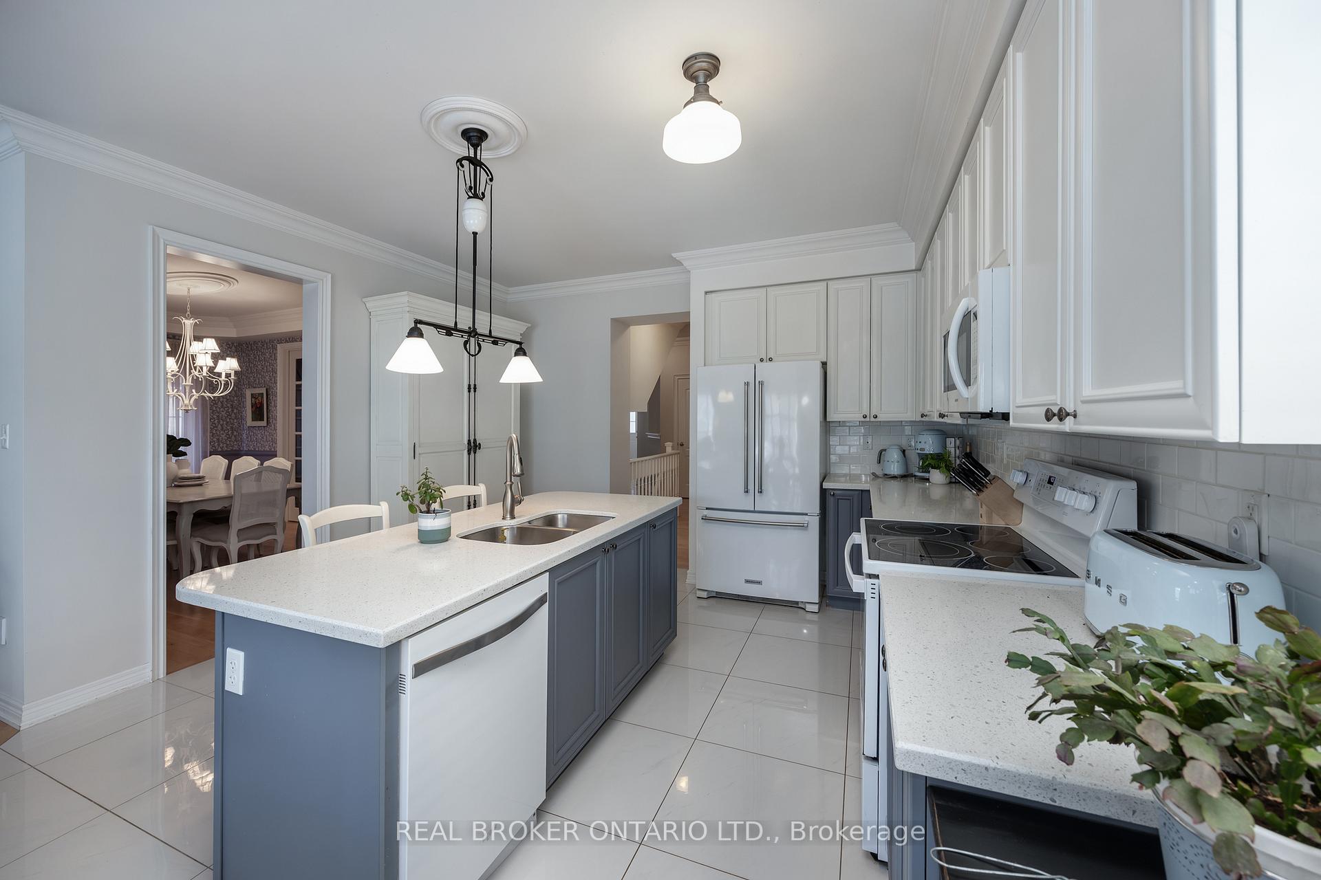 Photo 10 of 2028 Hunking Drive, Oshawa, Taunton — HOMEH