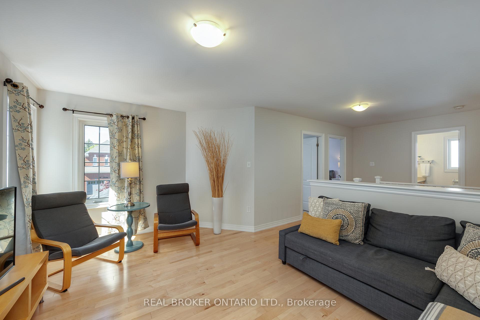Photo 21 of 2028 Hunking Drive, Oshawa, Taunton — HOMEH