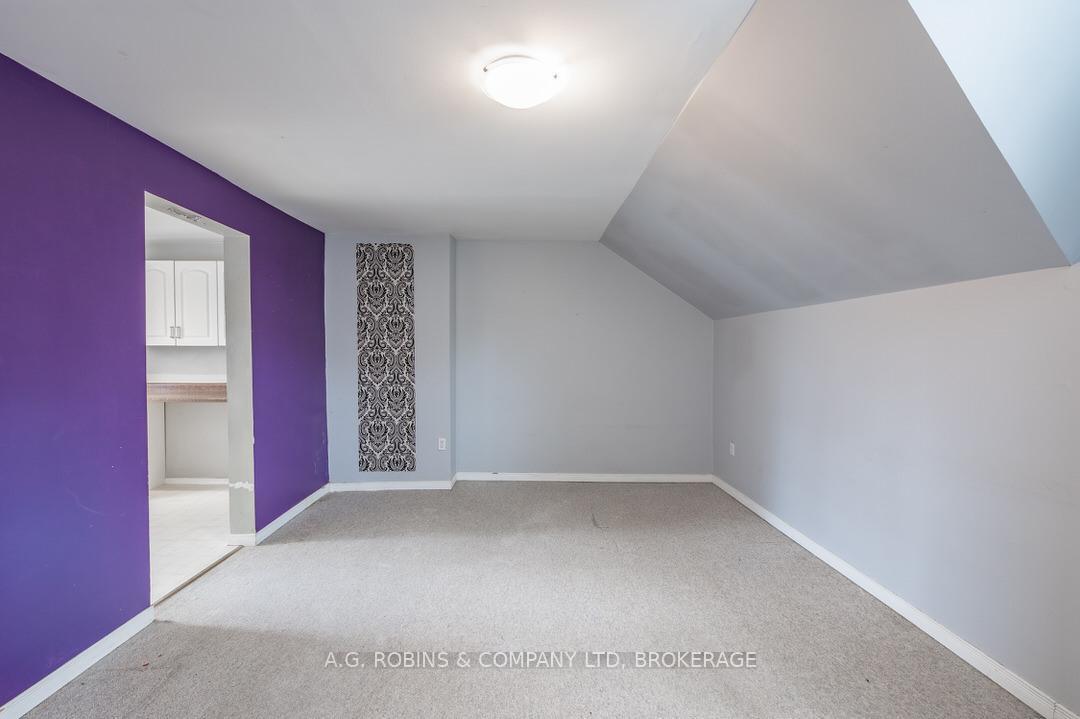 Photo 26 of 284 Brock Street, Peterborough, Town Ward 3 — HOMEH