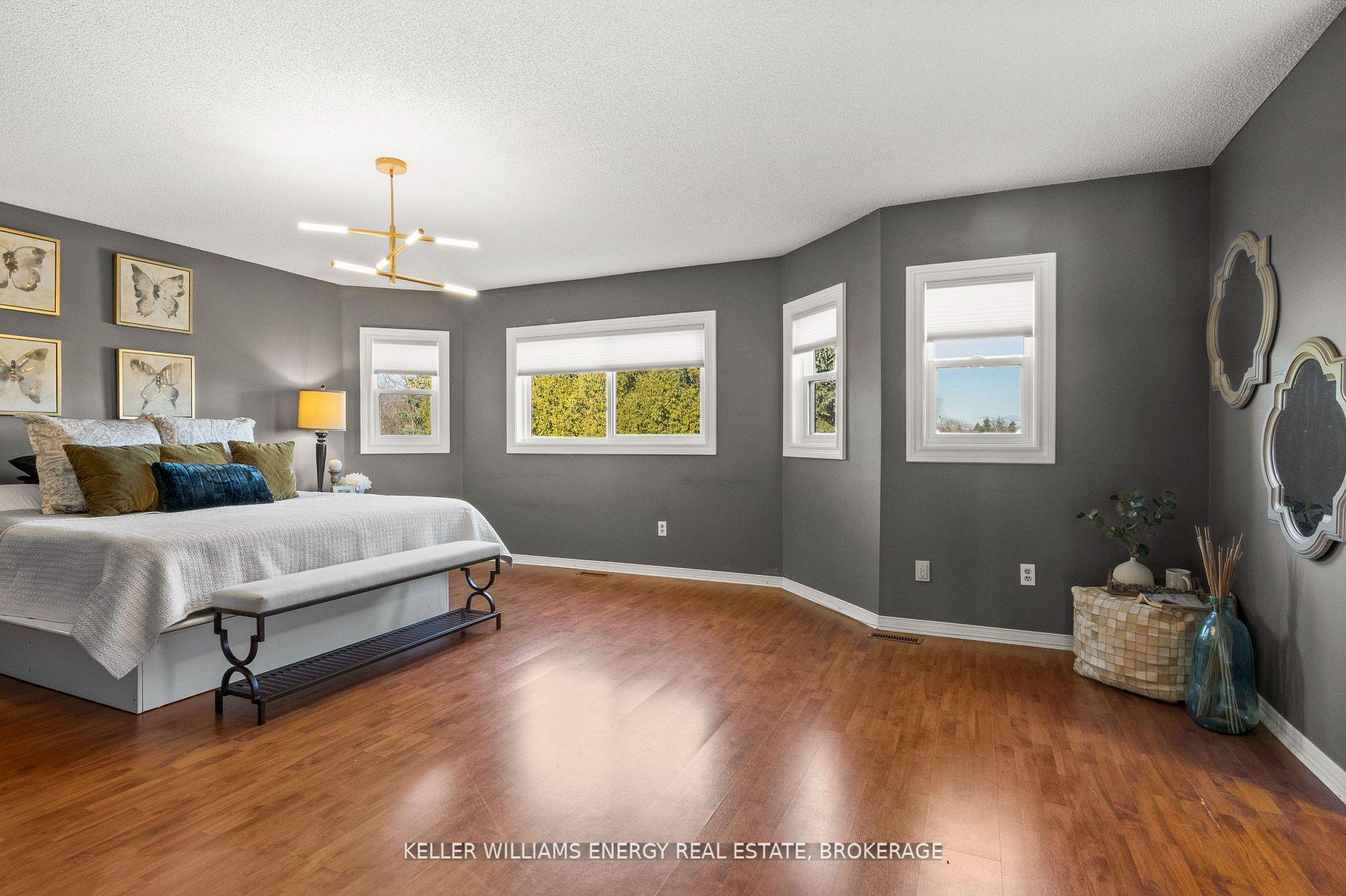 Photo 17 of 72 Willowbrook Drive, Whitby, Pringle Creek — HOMEH