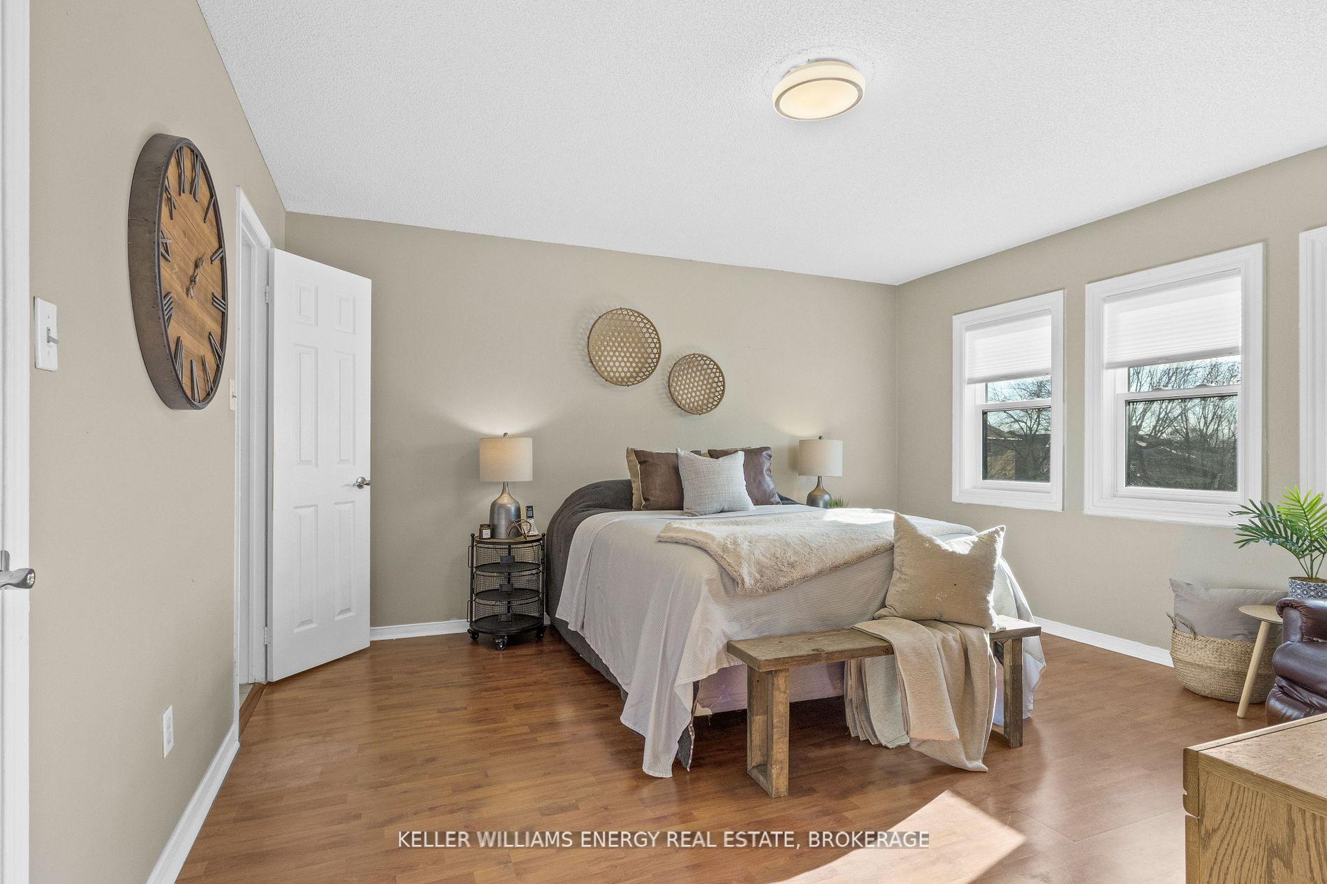 Photo 23 of 72 Willowbrook Drive, Whitby, Pringle Creek — HOMEH