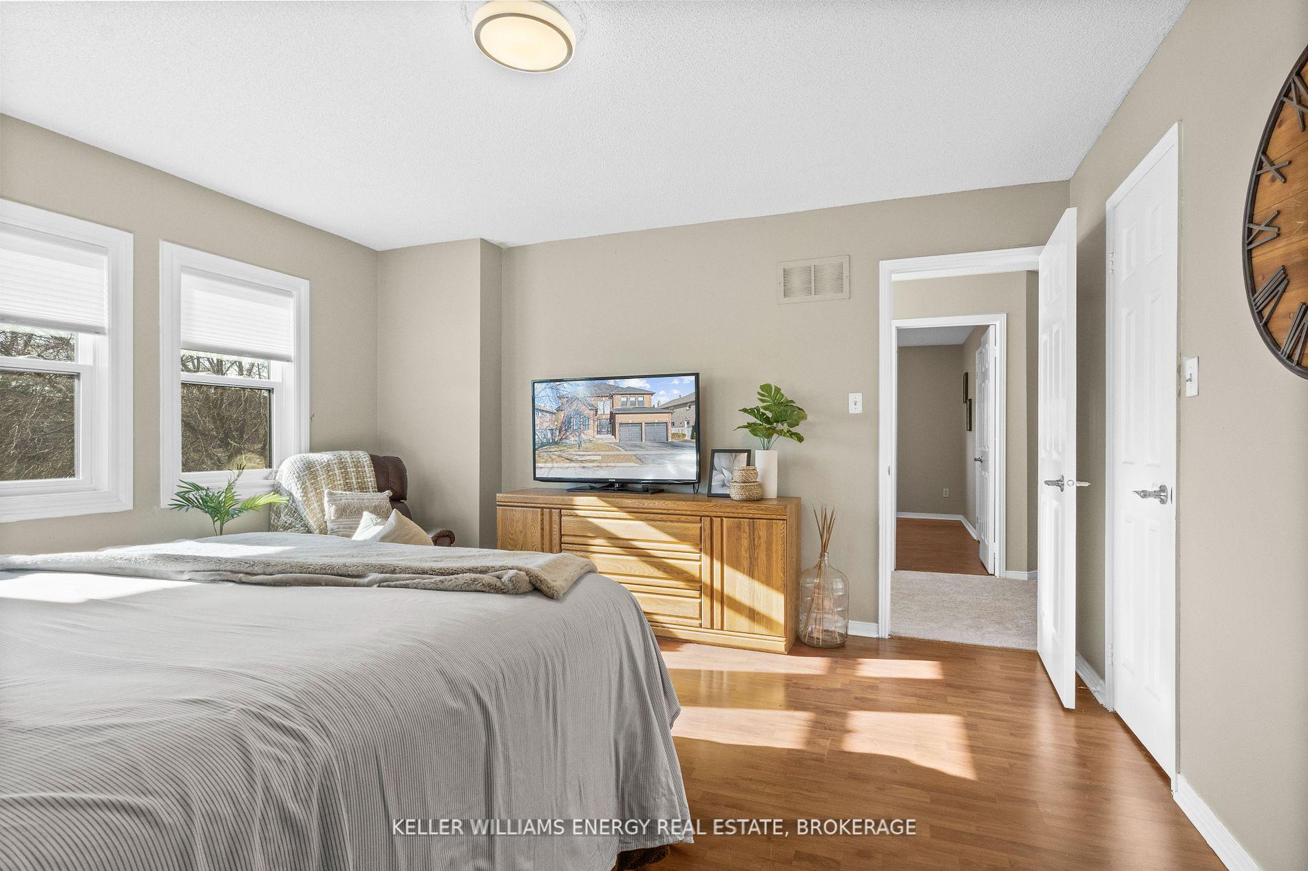 Photo 24 of 72 Willowbrook Drive, Whitby, Pringle Creek — HOMEH