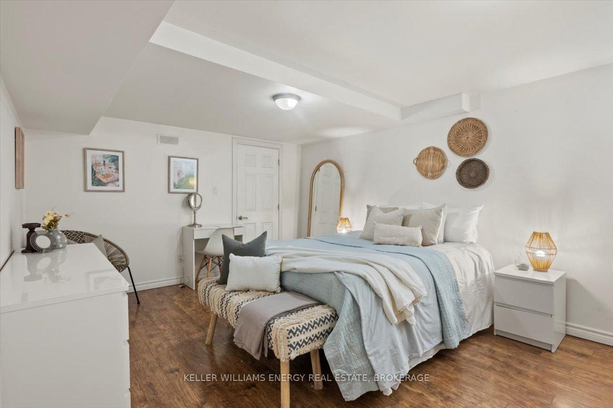 Photo 32 of 72 Willowbrook Drive, Whitby, Pringle Creek — HOMEH
