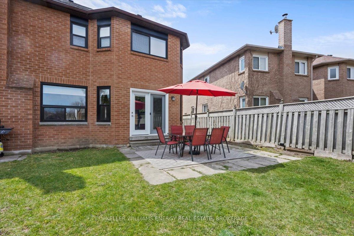 Photo 36 of 72 Willowbrook Drive, Whitby, Pringle Creek — HOMEH