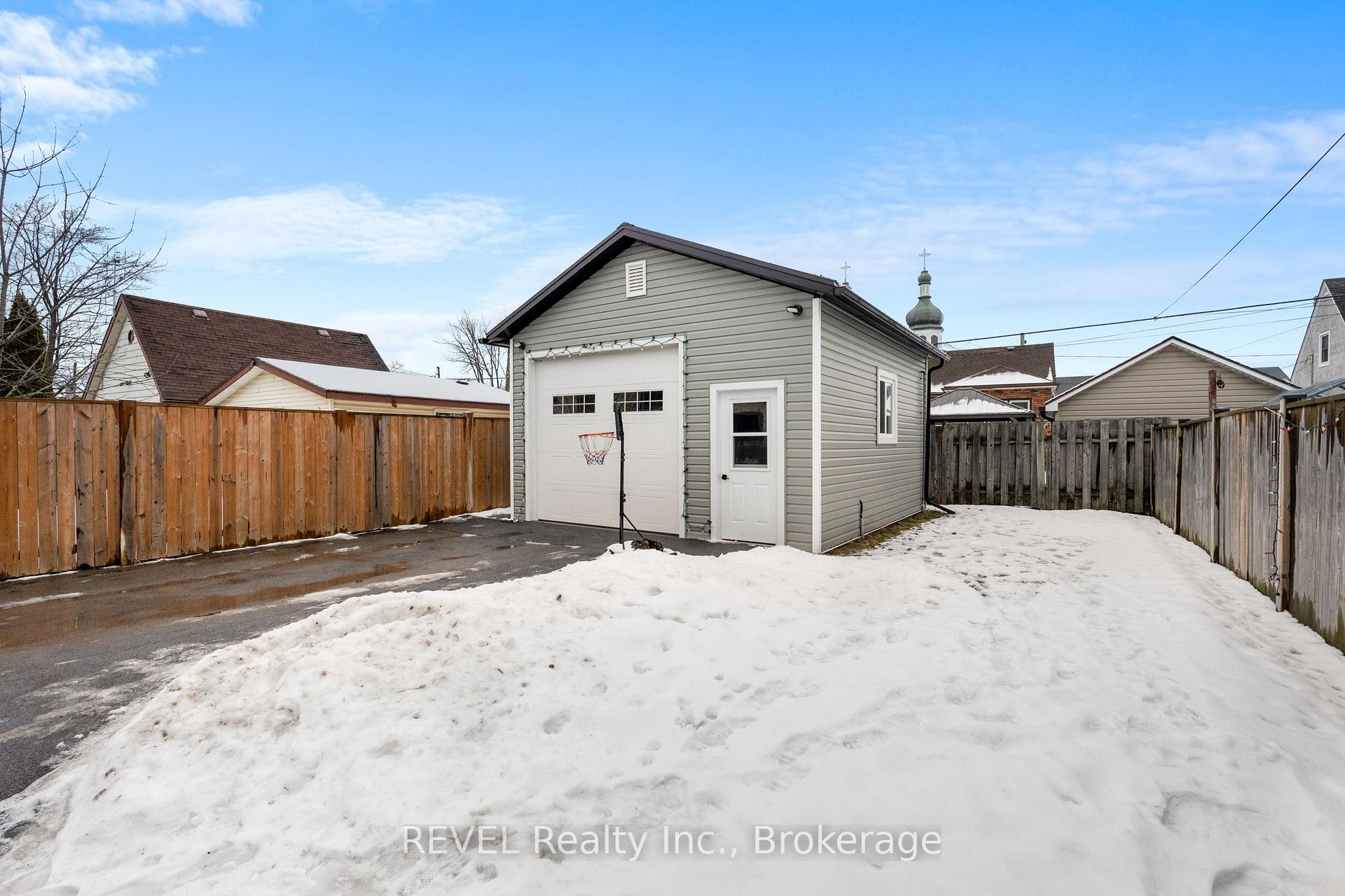 Photo 22 of 421 Wright Street, Welland, Lincoln/Crowland — HOMEH