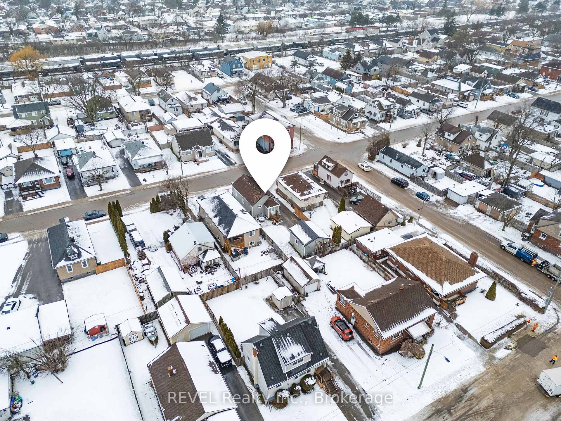 Photo 25 of 421 Wright Street, Welland, Lincoln/Crowland — HOMEH