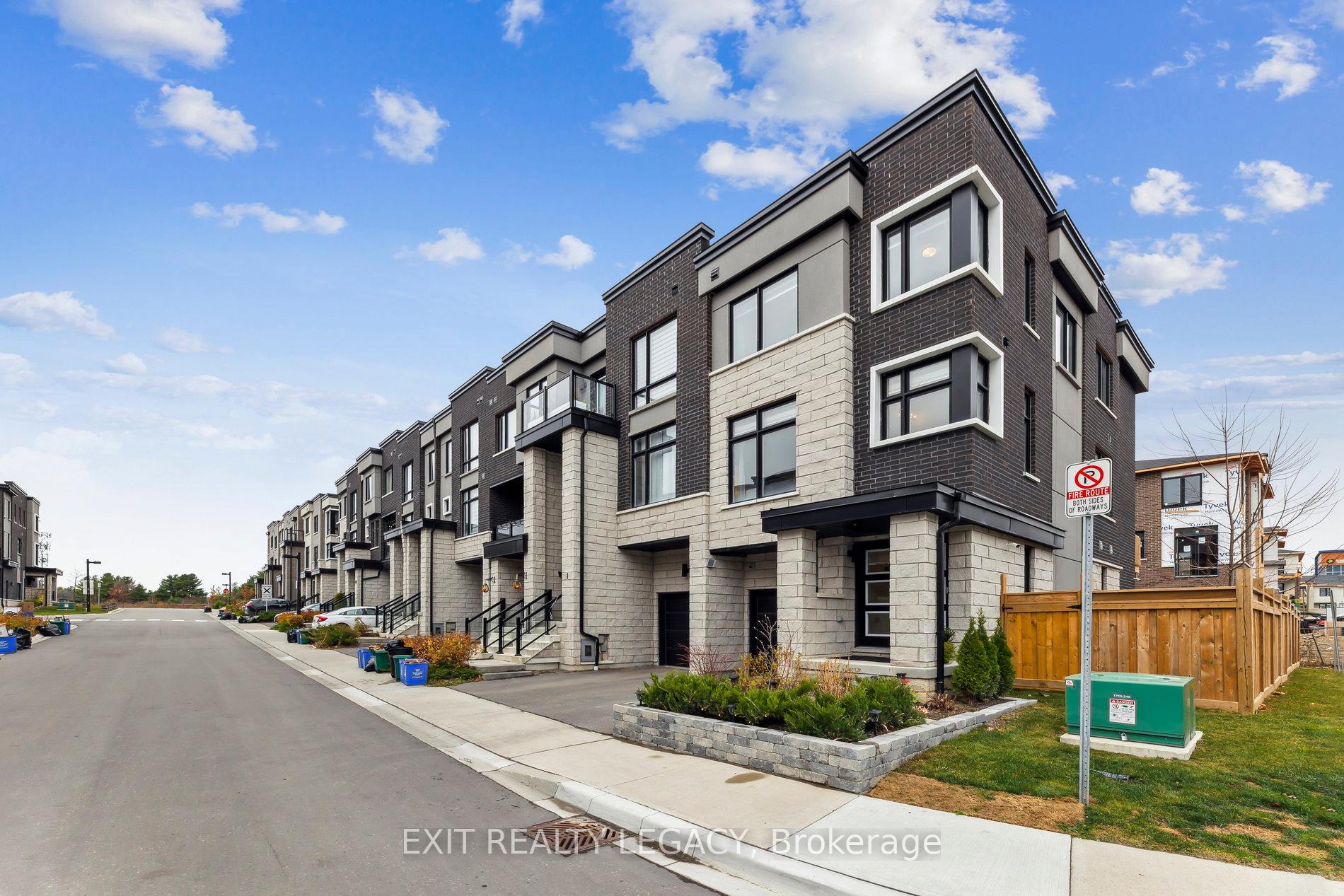 Photo 1 of 2528 Castlegate Crossing, Pickering, Duffin Heights — HOMEH