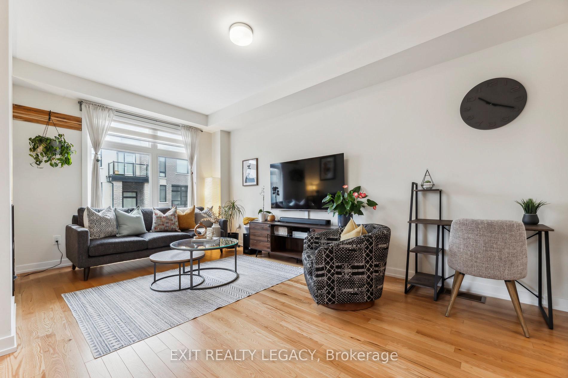 Photo 14 of 2528 Castlegate Crossing, Pickering, Duffin Heights — HOMEH