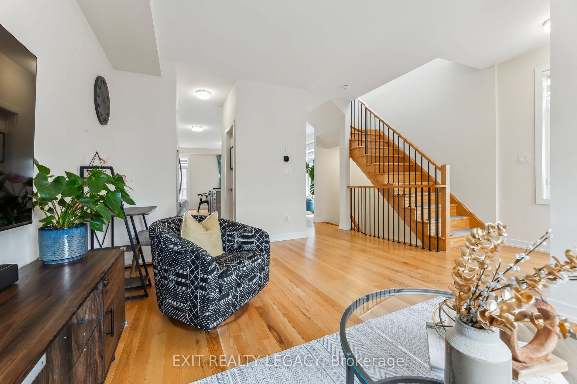 Photo 15 of 2528 Castlegate Crossing, Pickering, Duffin Heights — HOMEH