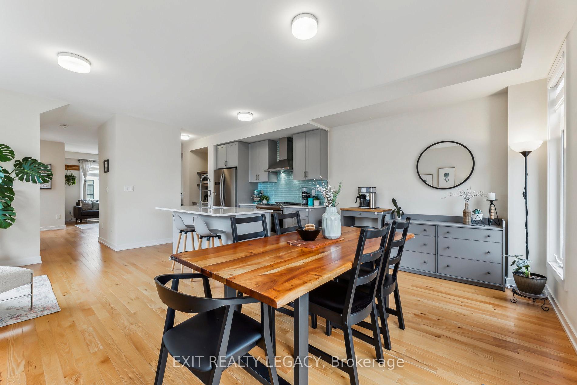 Photo 23 of 2528 Castlegate Crossing, Pickering, Duffin Heights — HOMEH
