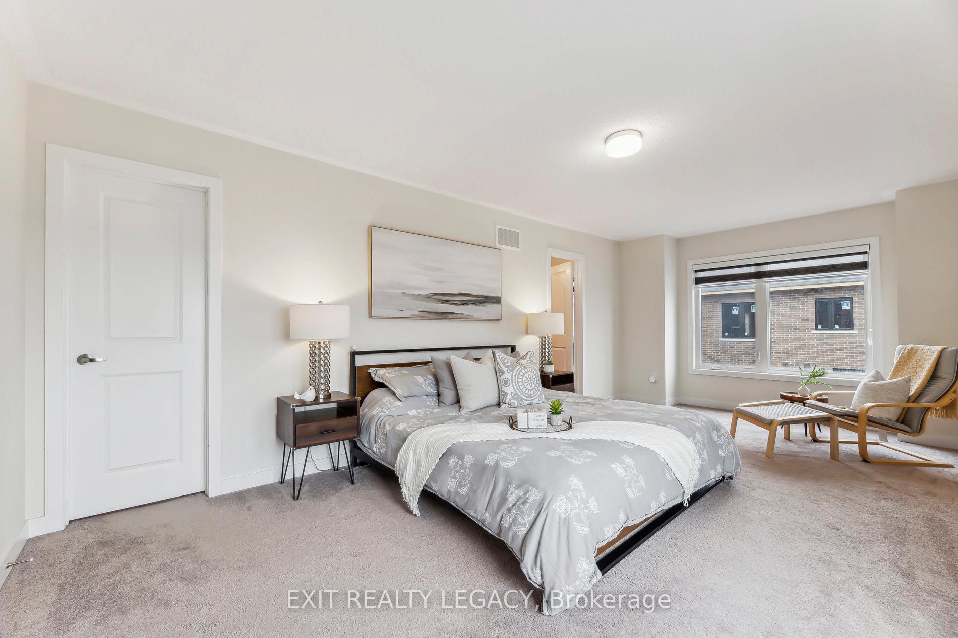 Photo 32 of 2528 Castlegate Crossing, Pickering, Duffin Heights — HOMEH
