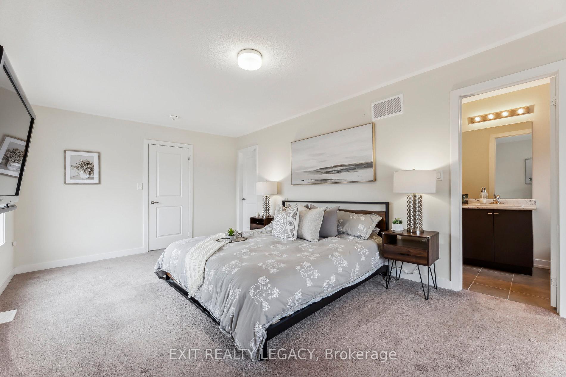 Photo 33 of 2528 Castlegate Crossing, Pickering, Duffin Heights — HOMEH
