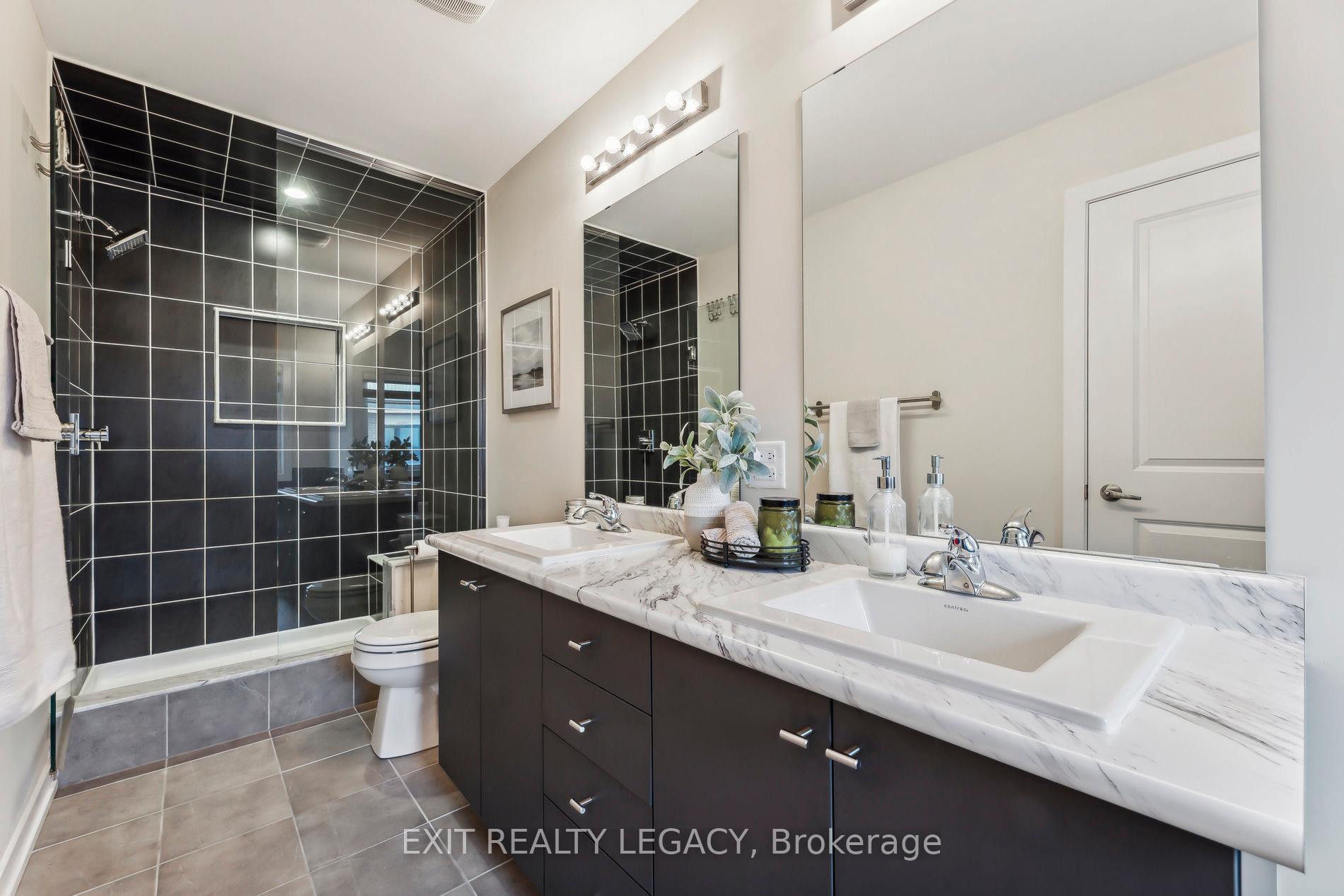 Photo 35 of 2528 Castlegate Crossing, Pickering, Duffin Heights — HOMEH