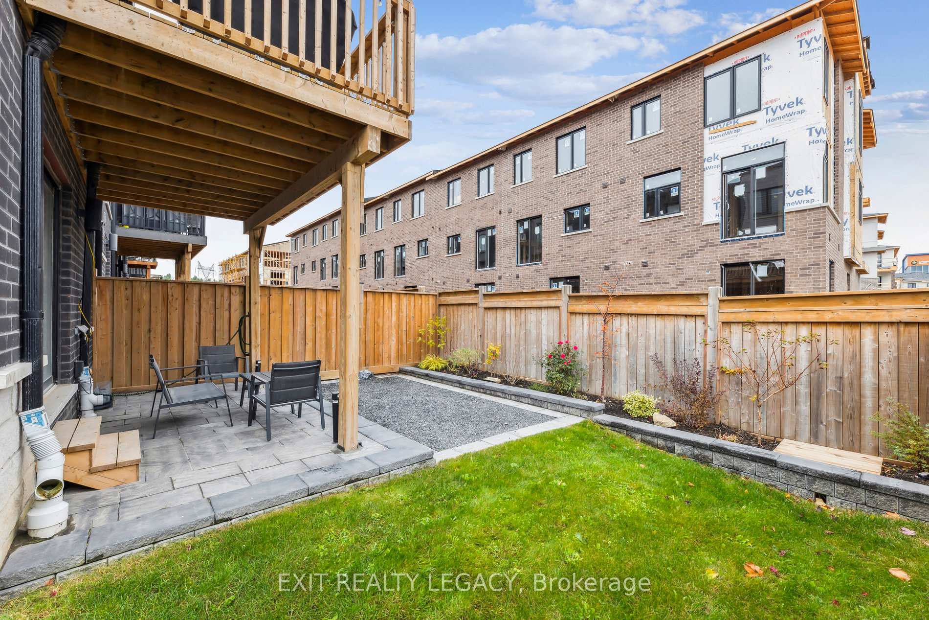 Photo 38 of 2528 Castlegate Crossing, Pickering, Duffin Heights — HOMEH