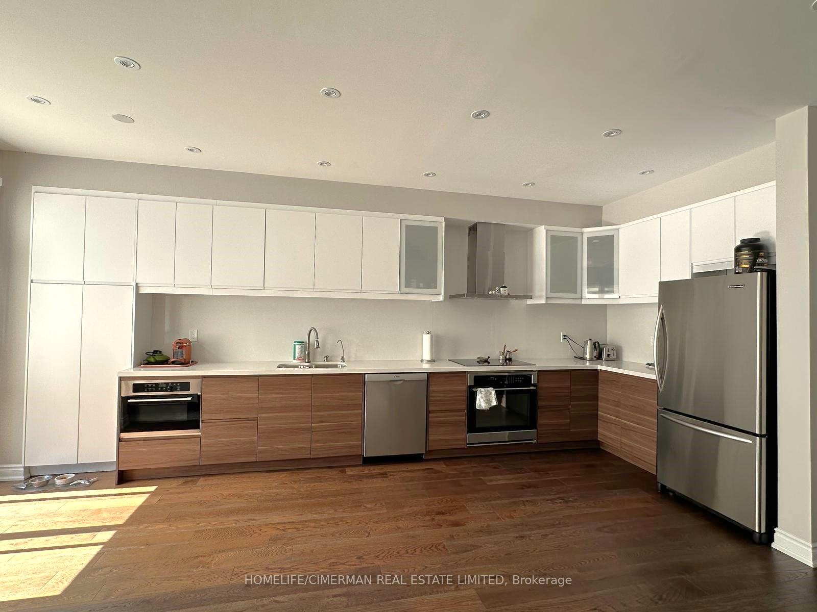 Photo 6 of 19 Shemer Drive, Vaughan, Patterson — HOMEH