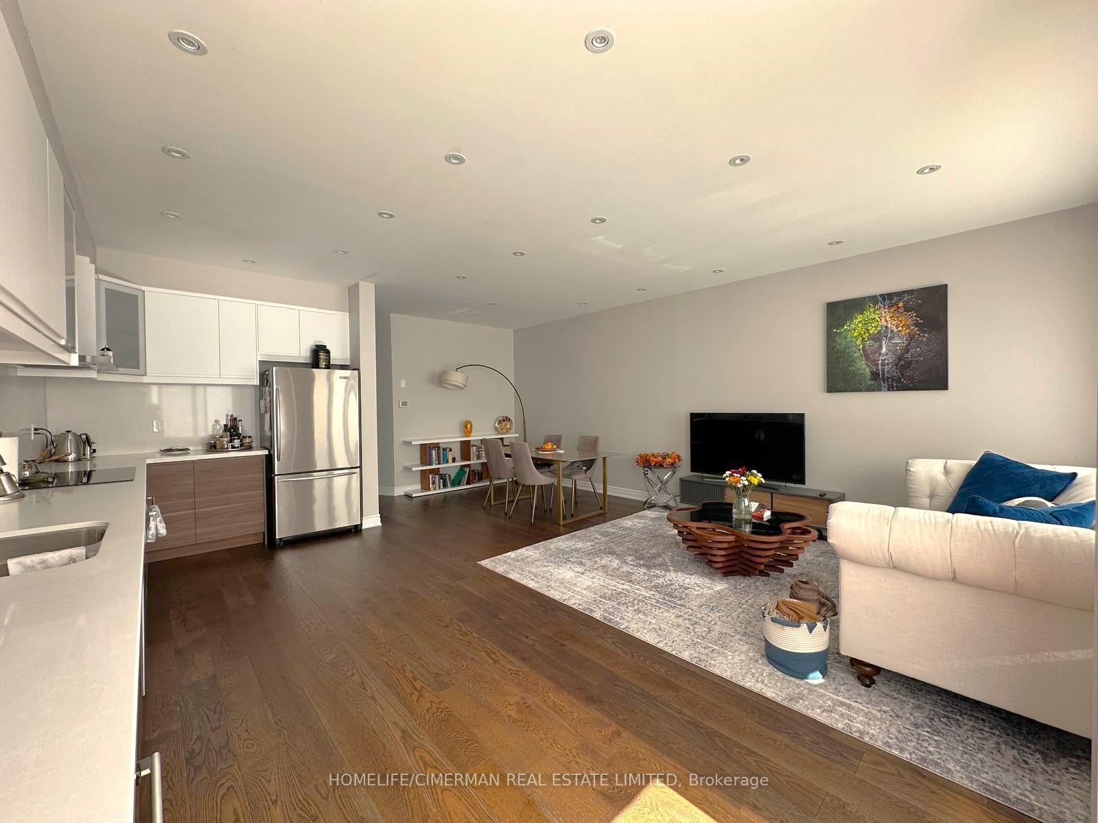Photo 7 of 19 Shemer Drive, Vaughan, Patterson — HOMEH