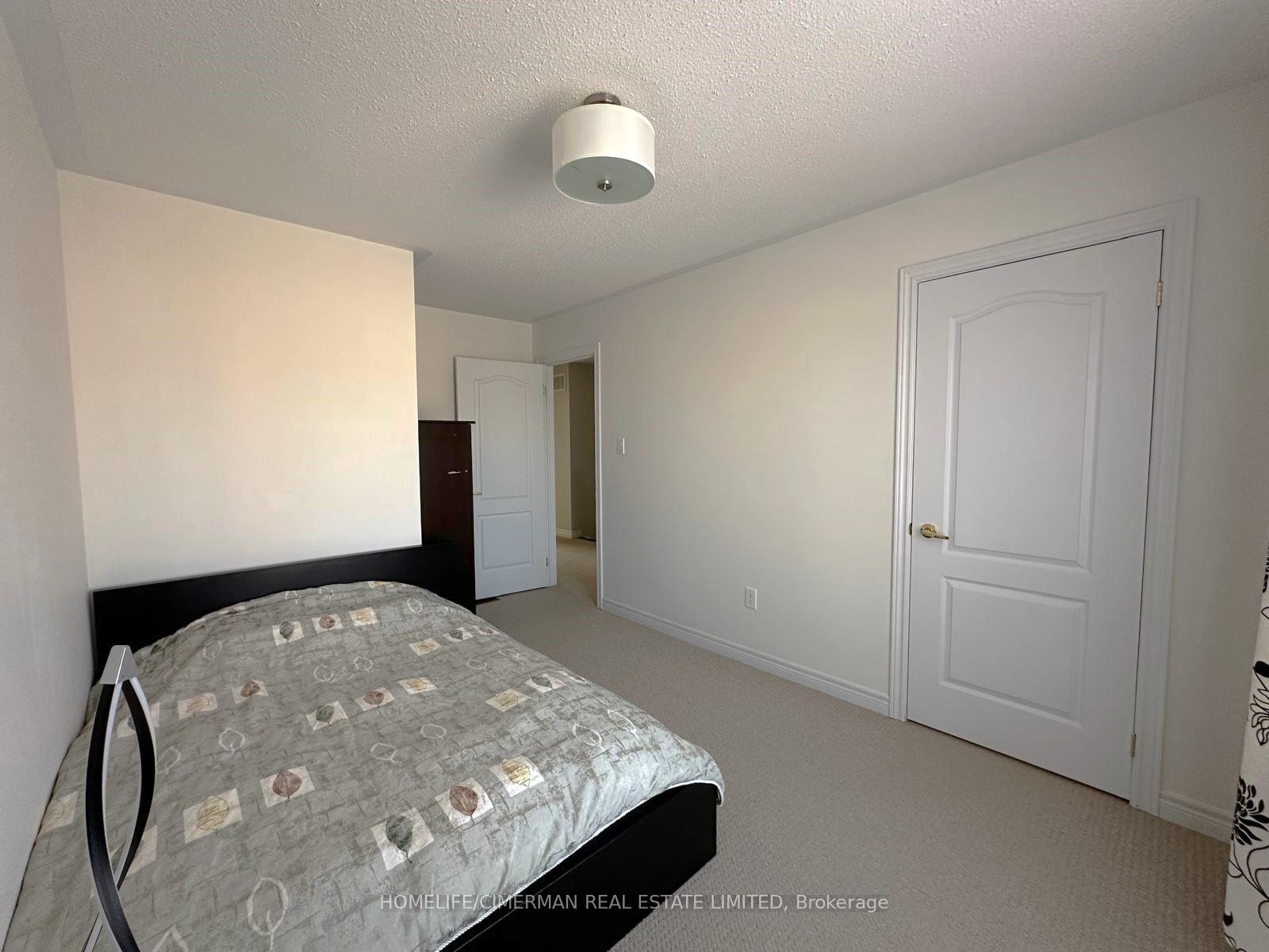 Photo 15 of 19 Shemer Drive, Vaughan, Patterson — HOMEH