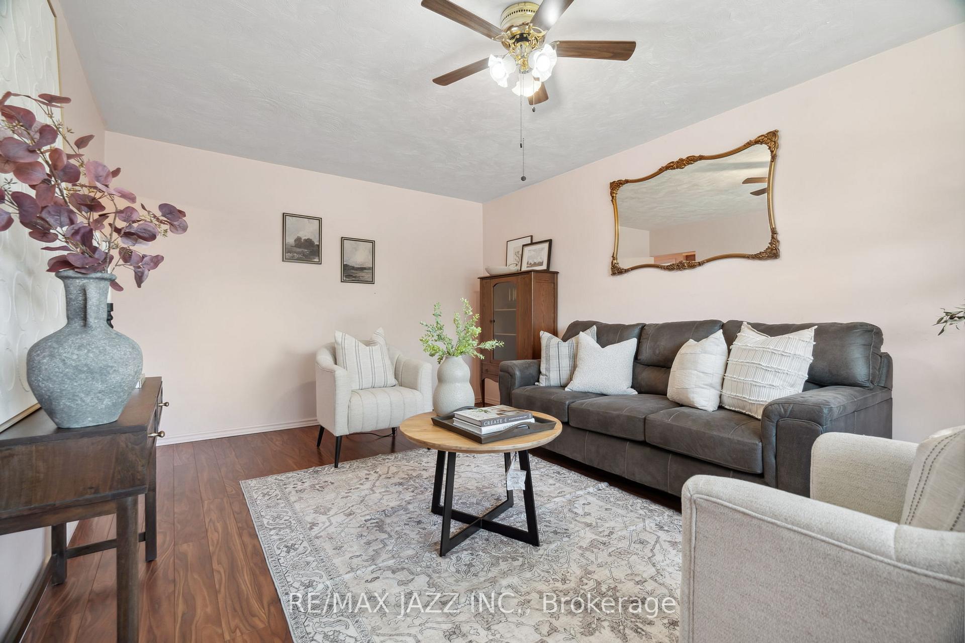 Photo 5 of 368 Wolfe Street, Oshawa, Lakeview — HOMEH