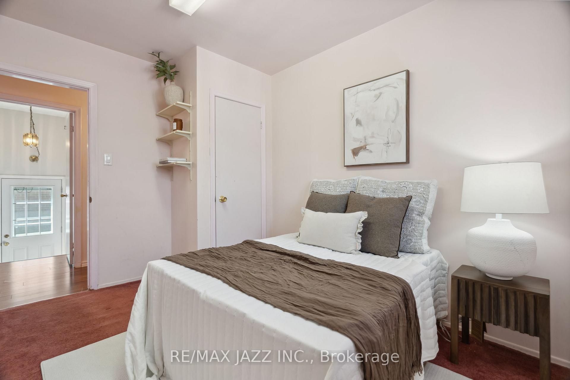 Photo 12 of 368 Wolfe Street, Oshawa, Lakeview — HOMEH