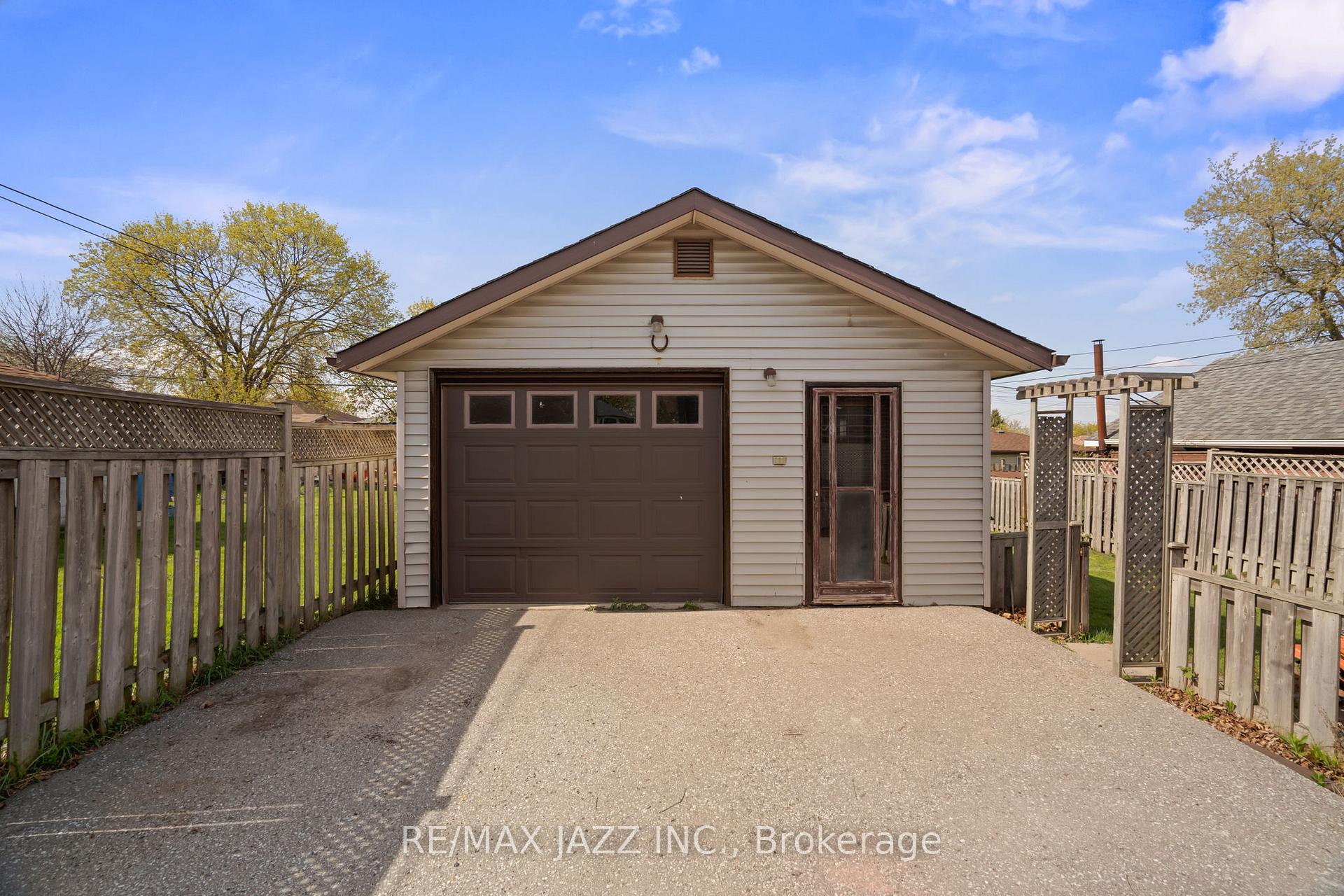 Photo 31 of 368 Wolfe Street, Oshawa, Lakeview — HOMEH