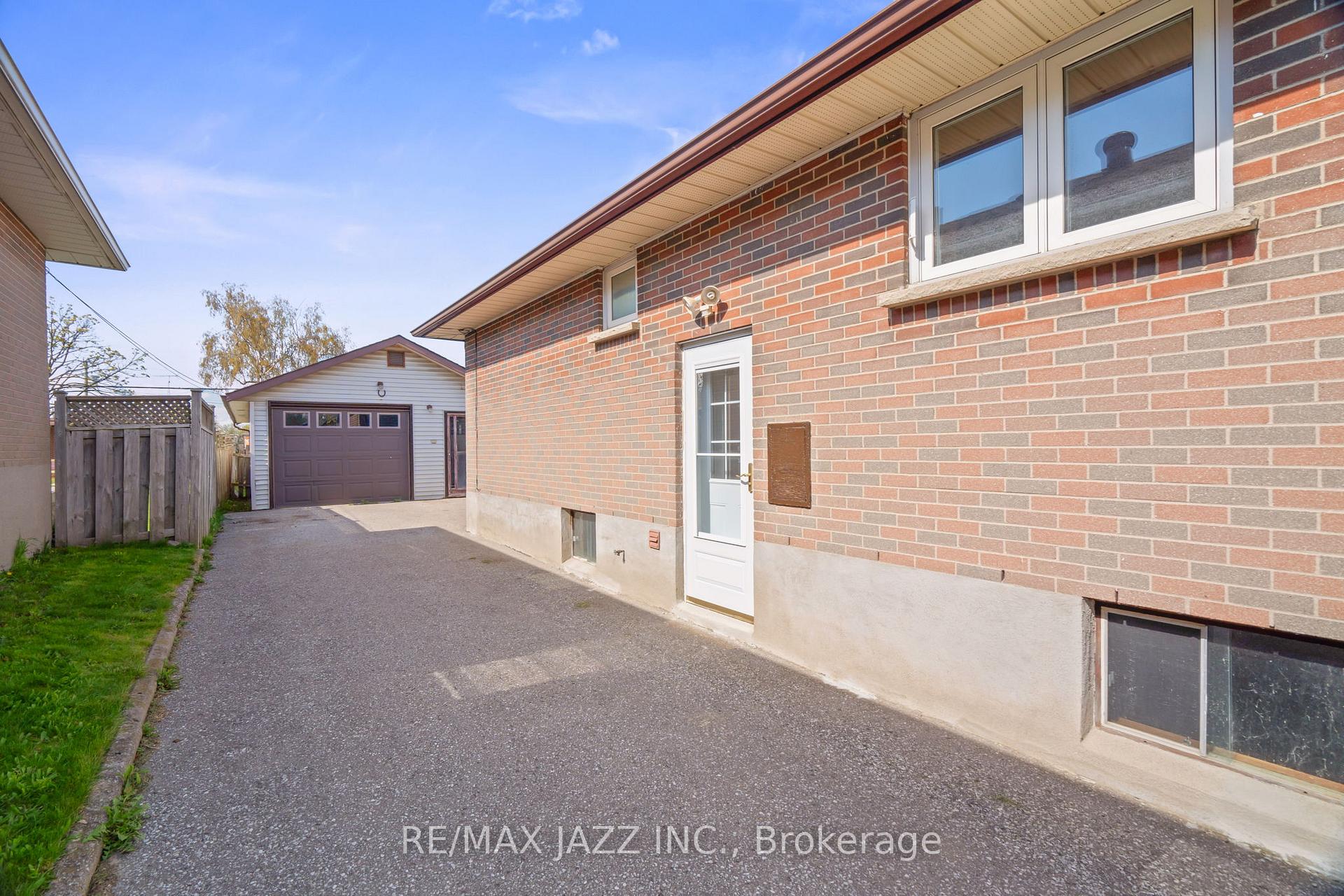 Photo 32 of 368 Wolfe Street, Oshawa, Lakeview — HOMEH