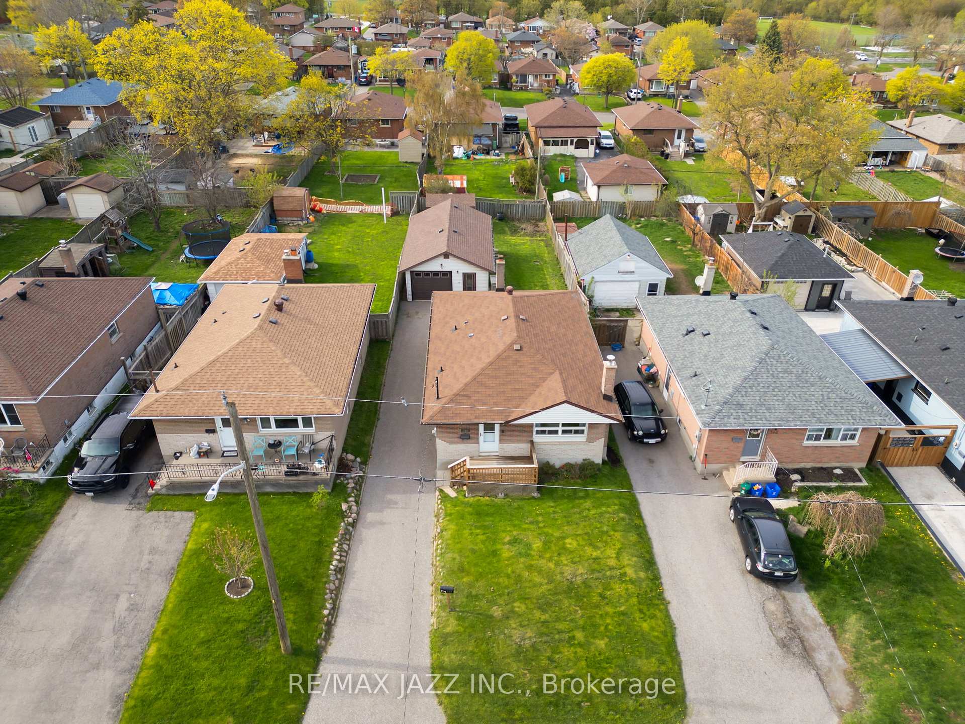 Photo 40 of 368 Wolfe Street, Oshawa, Lakeview — HOMEH