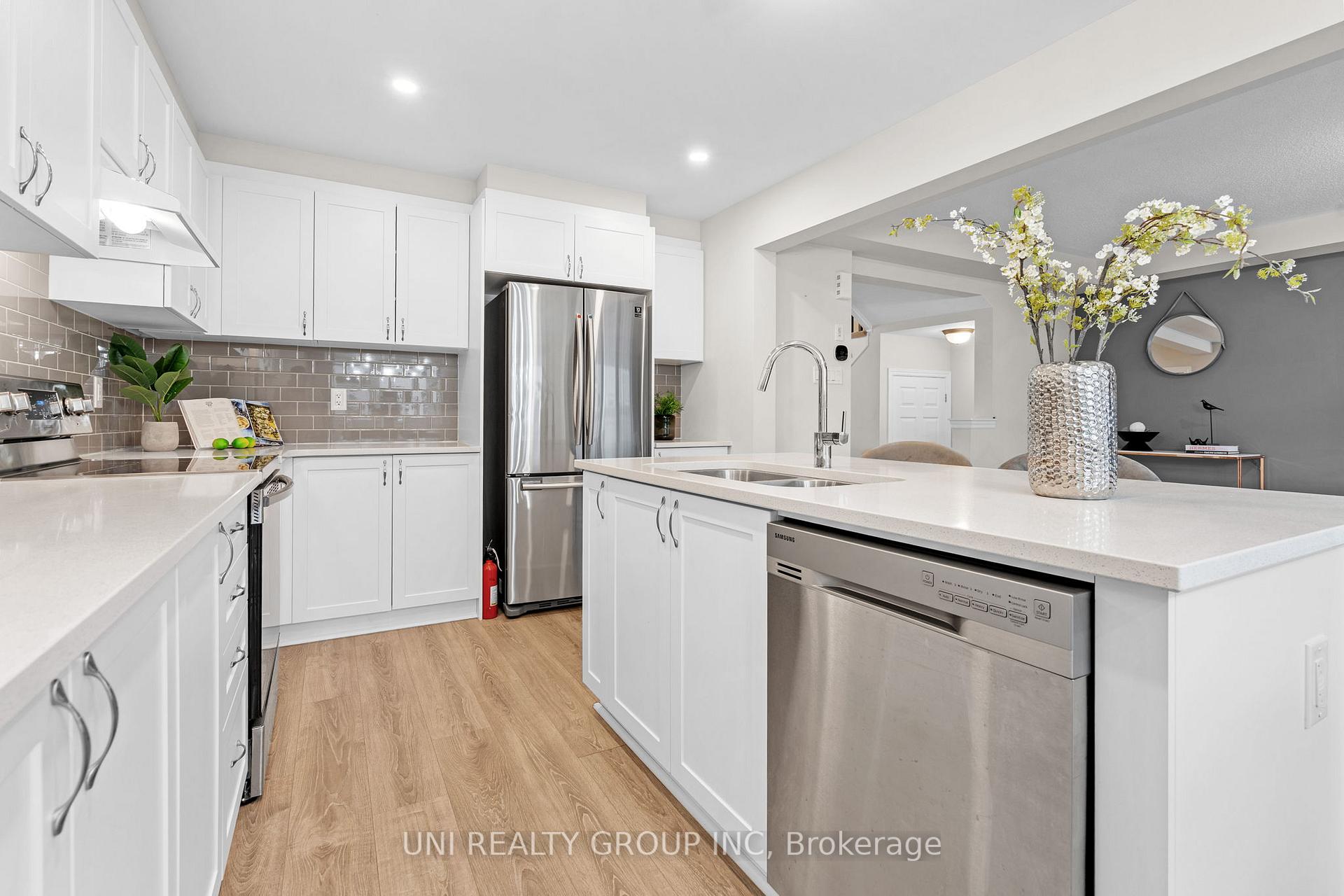 Photo 15 of 161 Celestial Grove, Ottawa, Barrhaven - Half Moon Bay — HOMEH