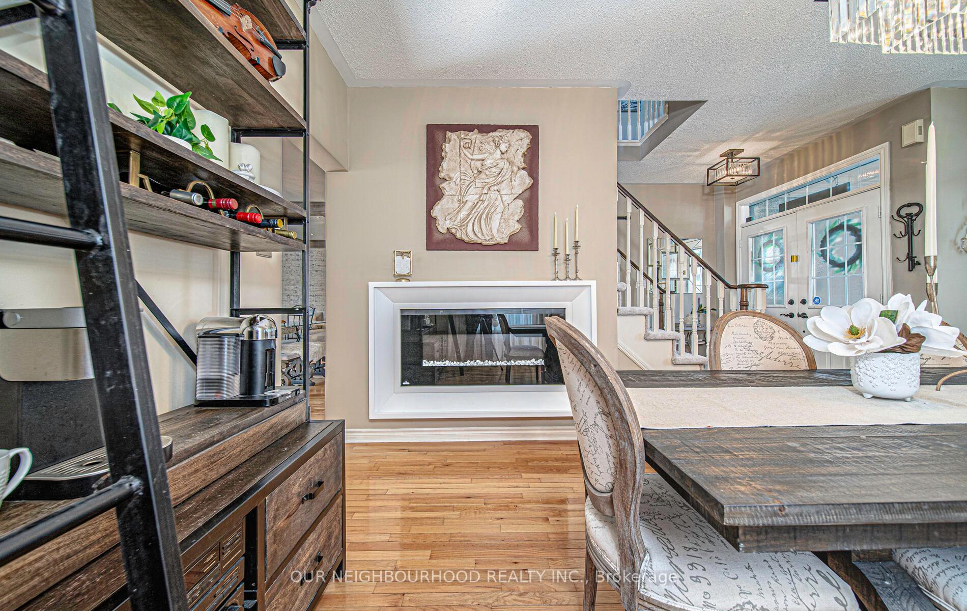 Photo 7 of 407 Frontier Court, Pickering, Rosebank — HOMEH