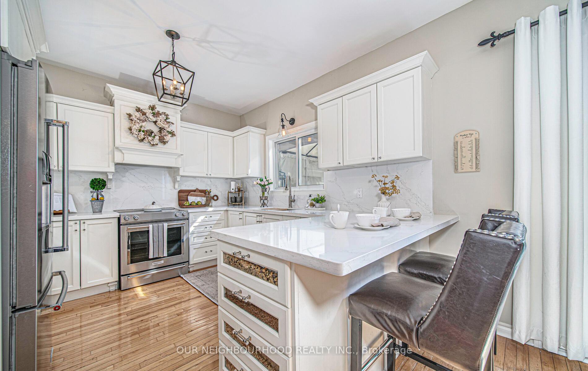 Photo 11 of 407 Frontier Court, Pickering, Rosebank — HOMEH