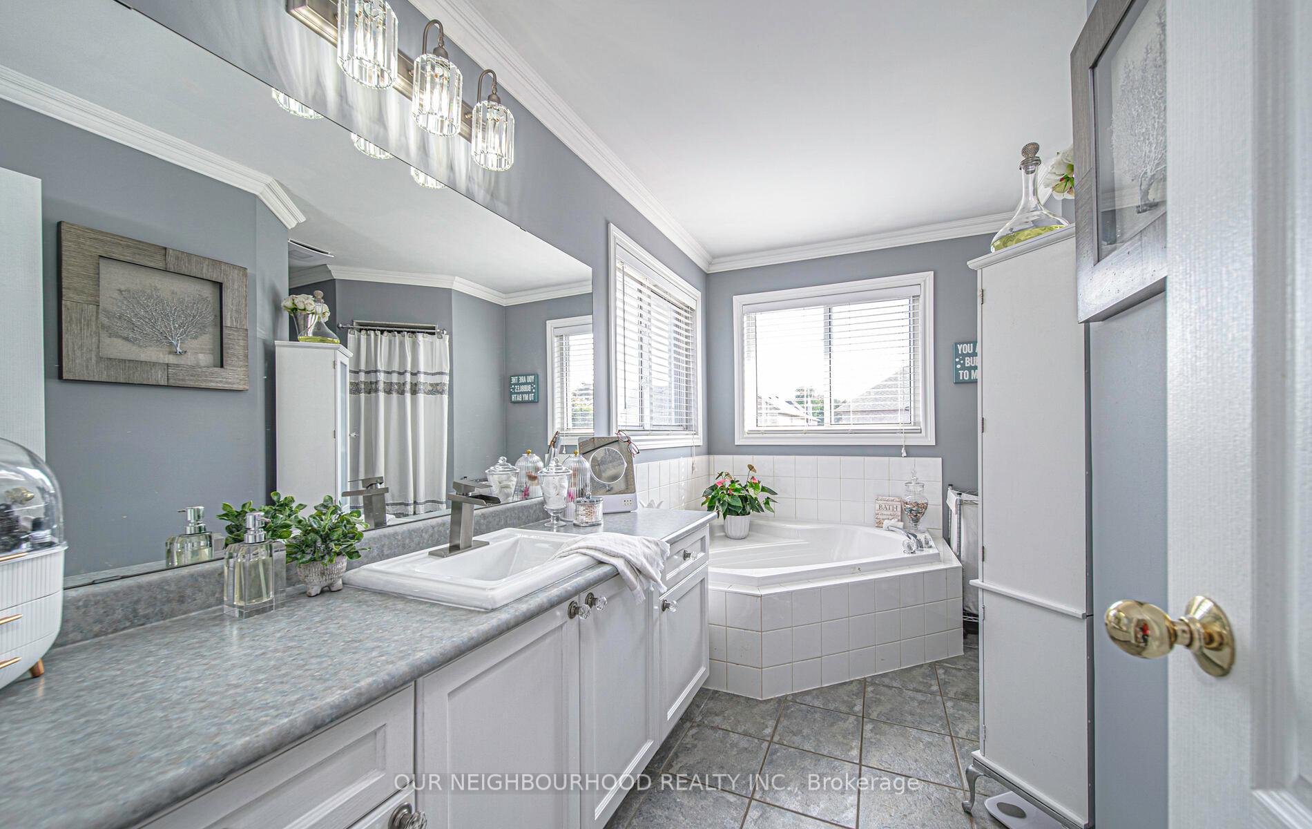 Photo 20 of 407 Frontier Court, Pickering, Rosebank — HOMEH