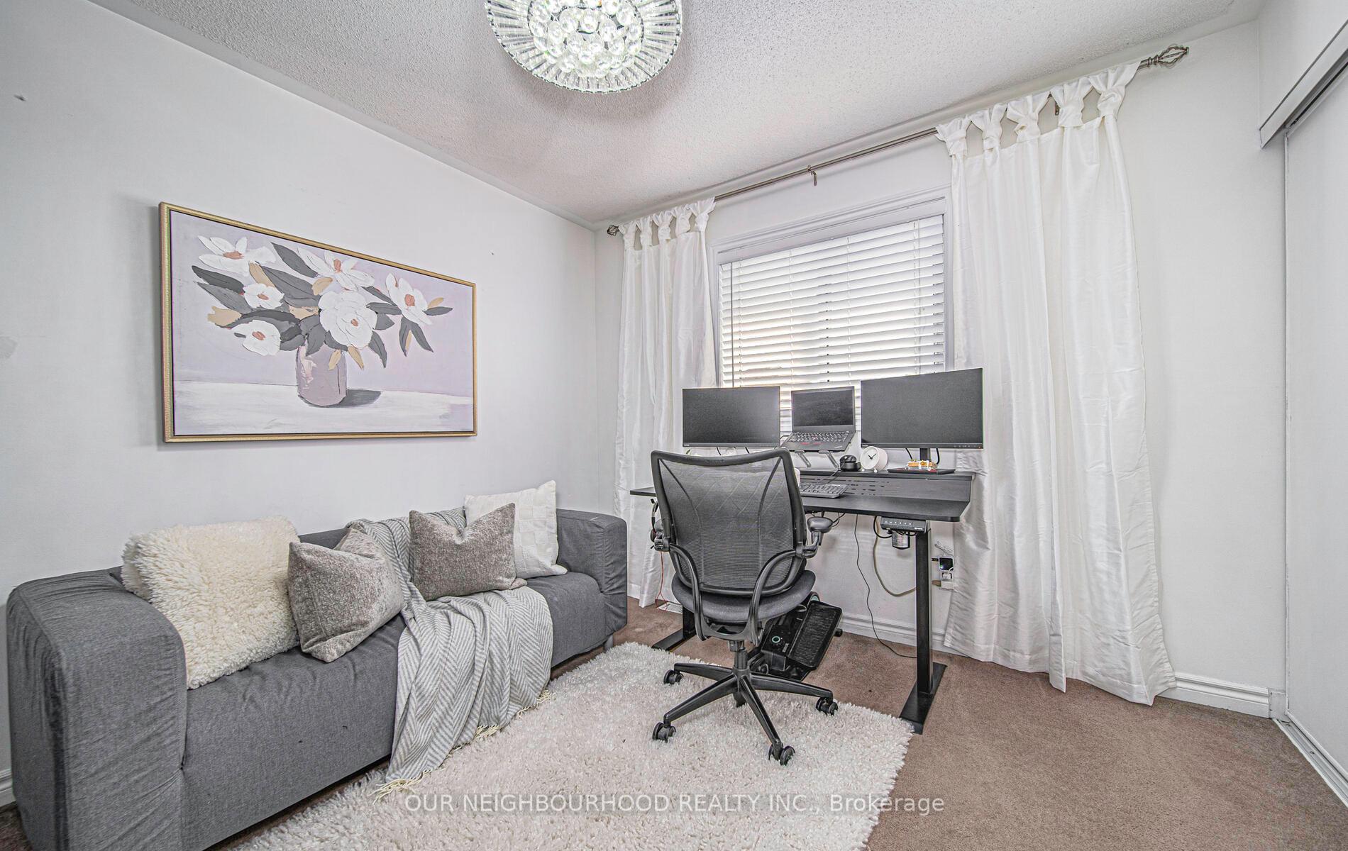 Photo 24 of 407 Frontier Court, Pickering, Rosebank — HOMEH