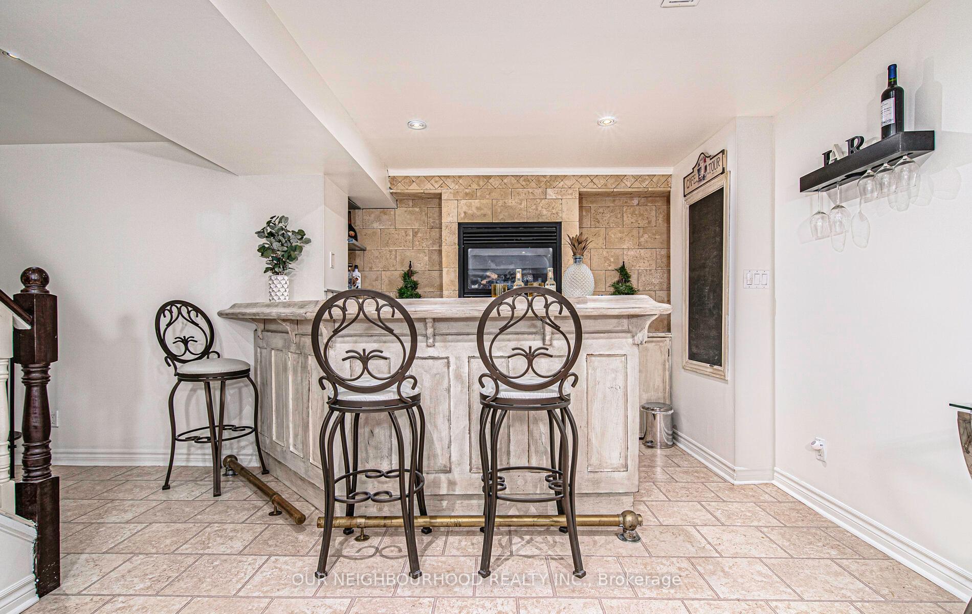 Photo 25 of 407 Frontier Court, Pickering, Rosebank — HOMEH
