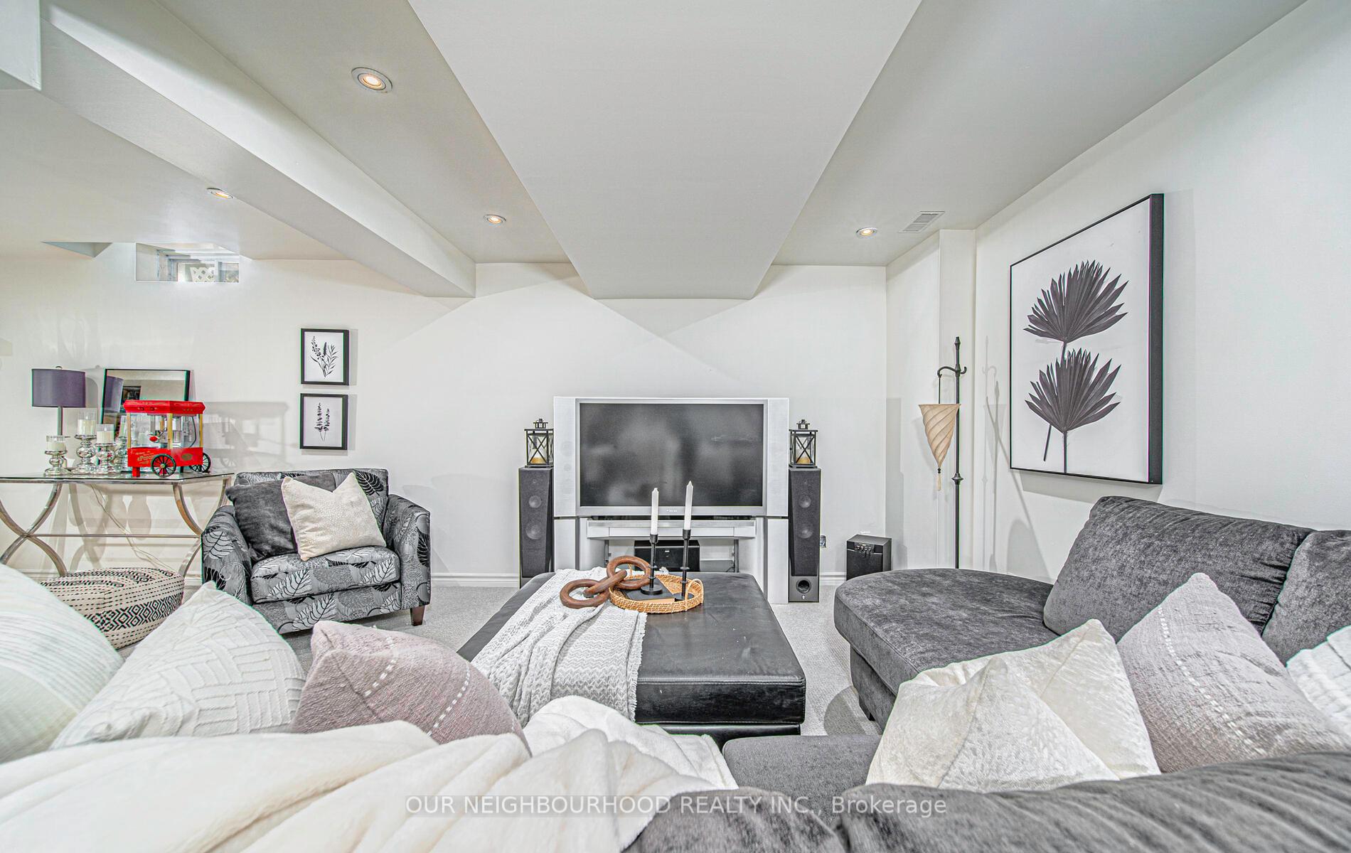 Photo 27 of 407 Frontier Court, Pickering, Rosebank — HOMEH