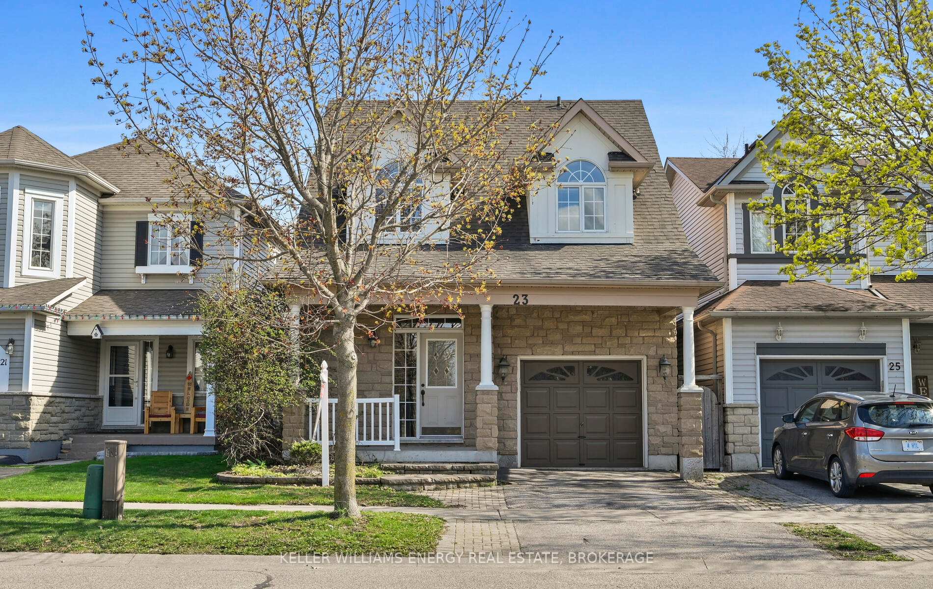 Photo 1 of 23 Charest Place, Whitby, Brooklin — HOMEH