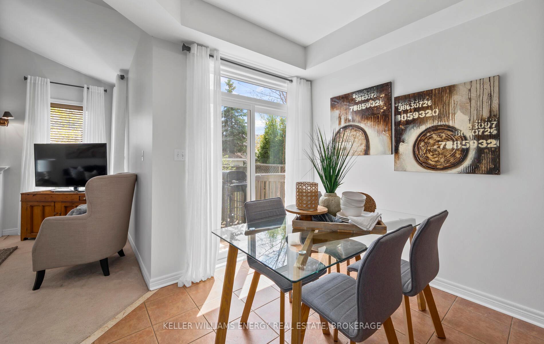 Photo 14 of 23 Charest Place, Whitby, Brooklin — HOMEH
