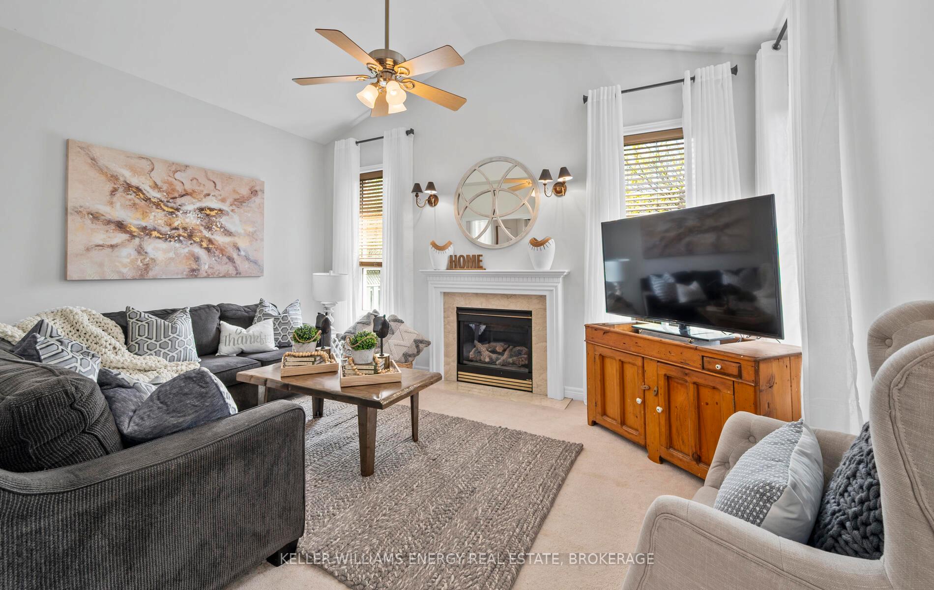 Photo 15 of 23 Charest Place, Whitby, Brooklin — HOMEH