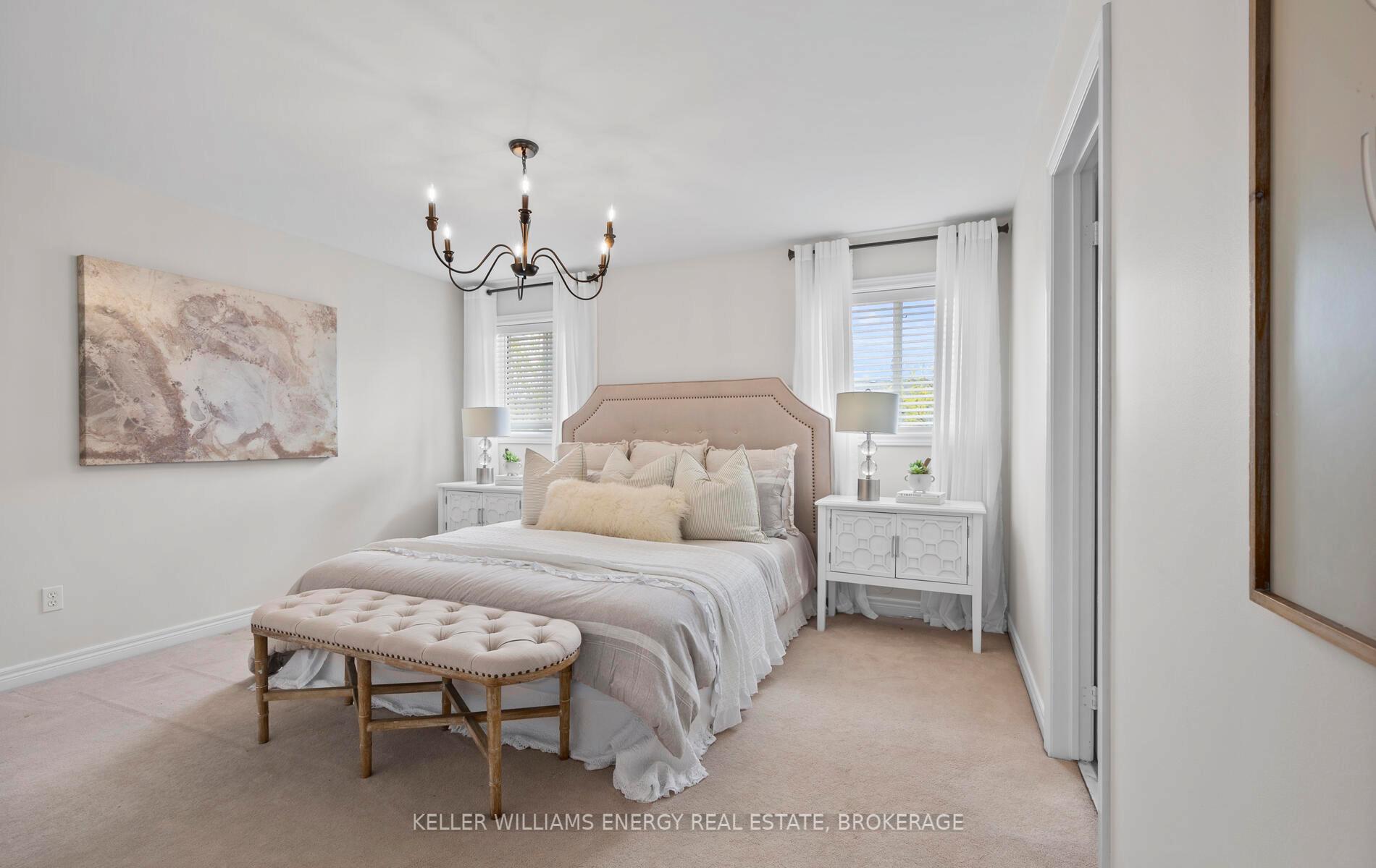 Photo 18 of 23 Charest Place, Whitby, Brooklin — HOMEH
