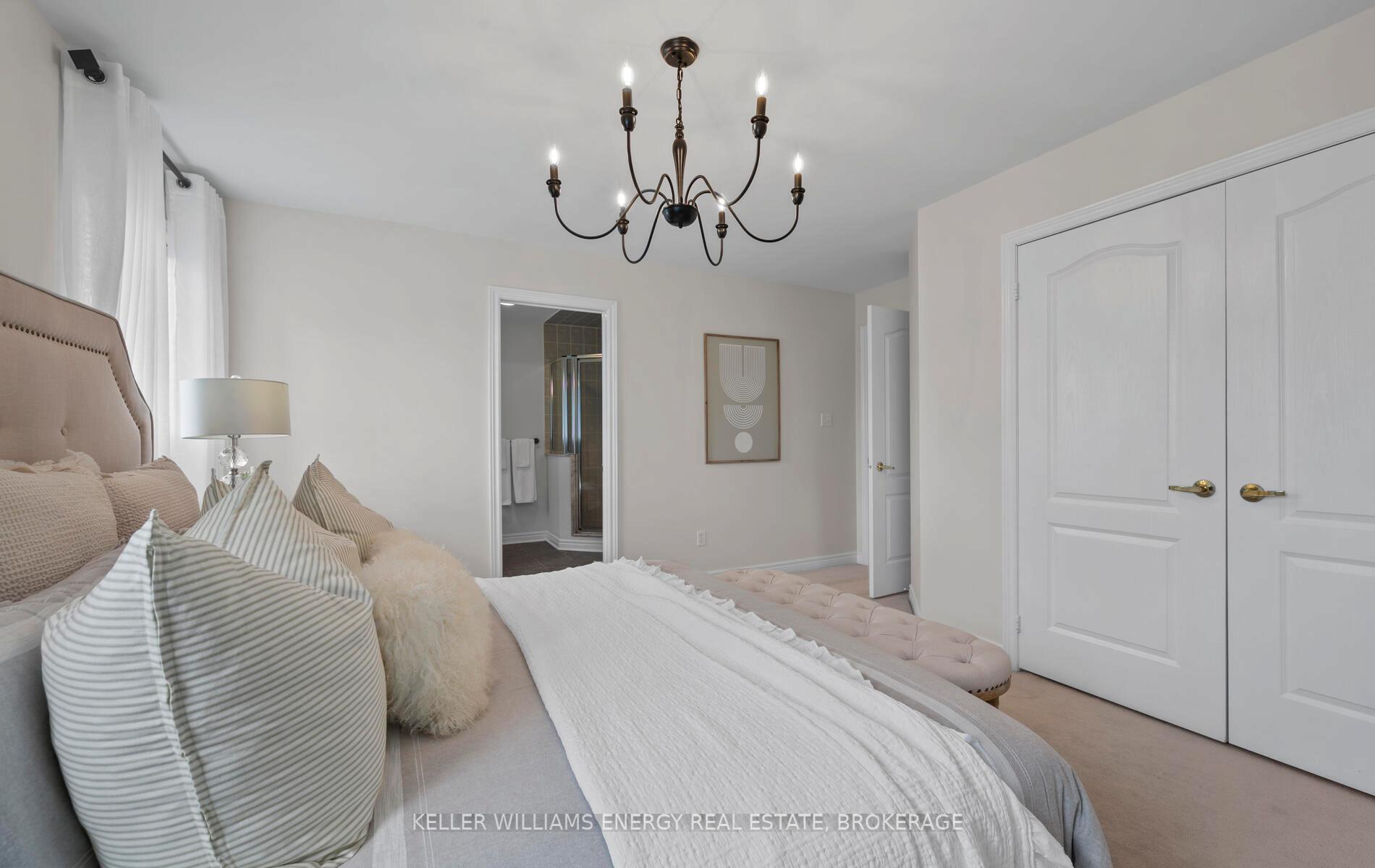 Photo 20 of 23 Charest Place, Whitby, Brooklin — HOMEH