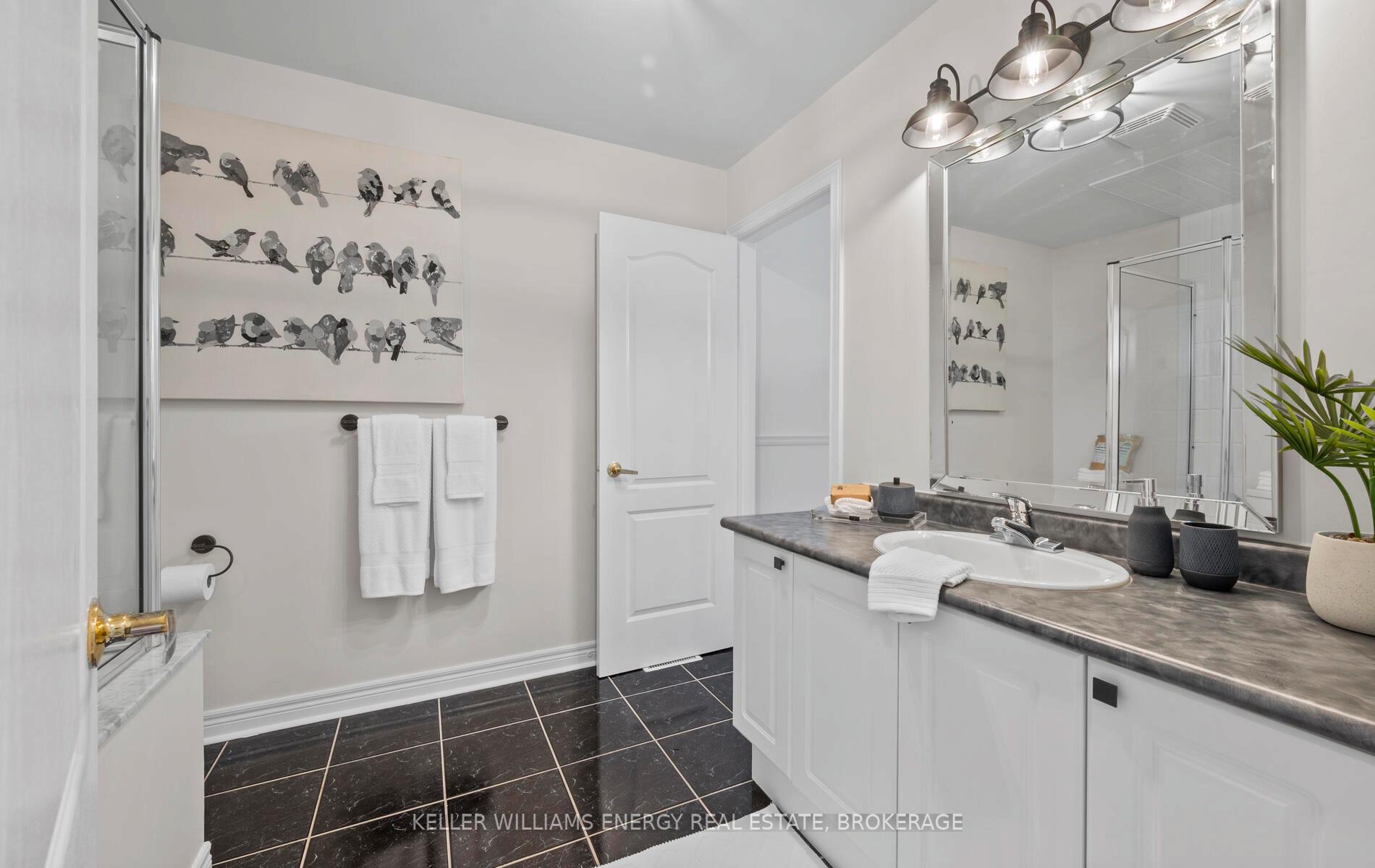 Photo 24 of 23 Charest Place, Whitby, Brooklin — HOMEH