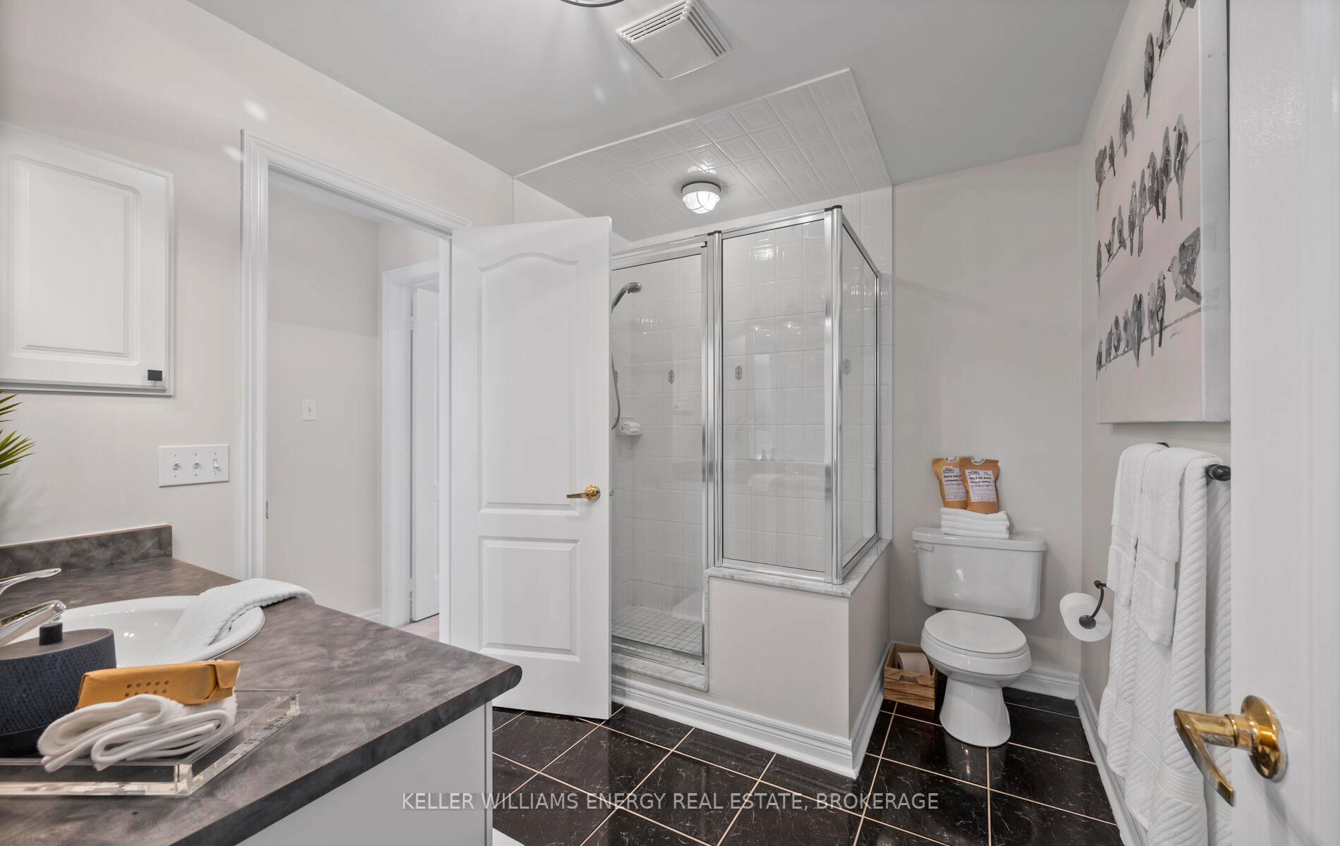 Photo 25 of 23 Charest Place, Whitby, Brooklin — HOMEH